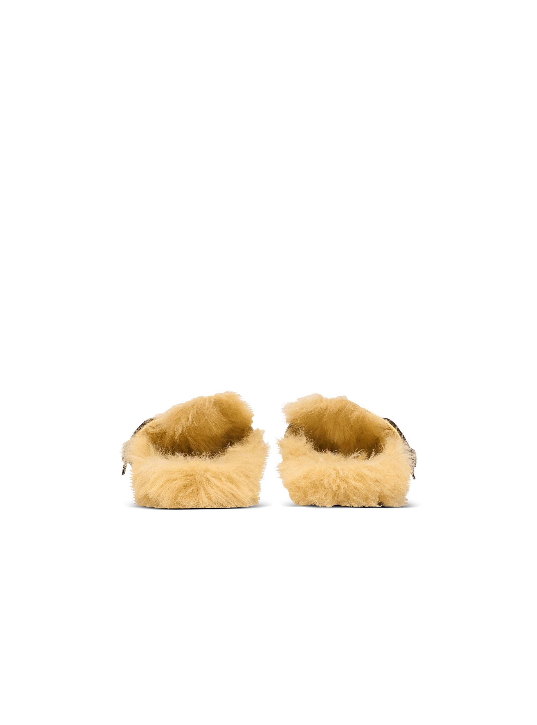 Flat leather and faux fur mules Product Image