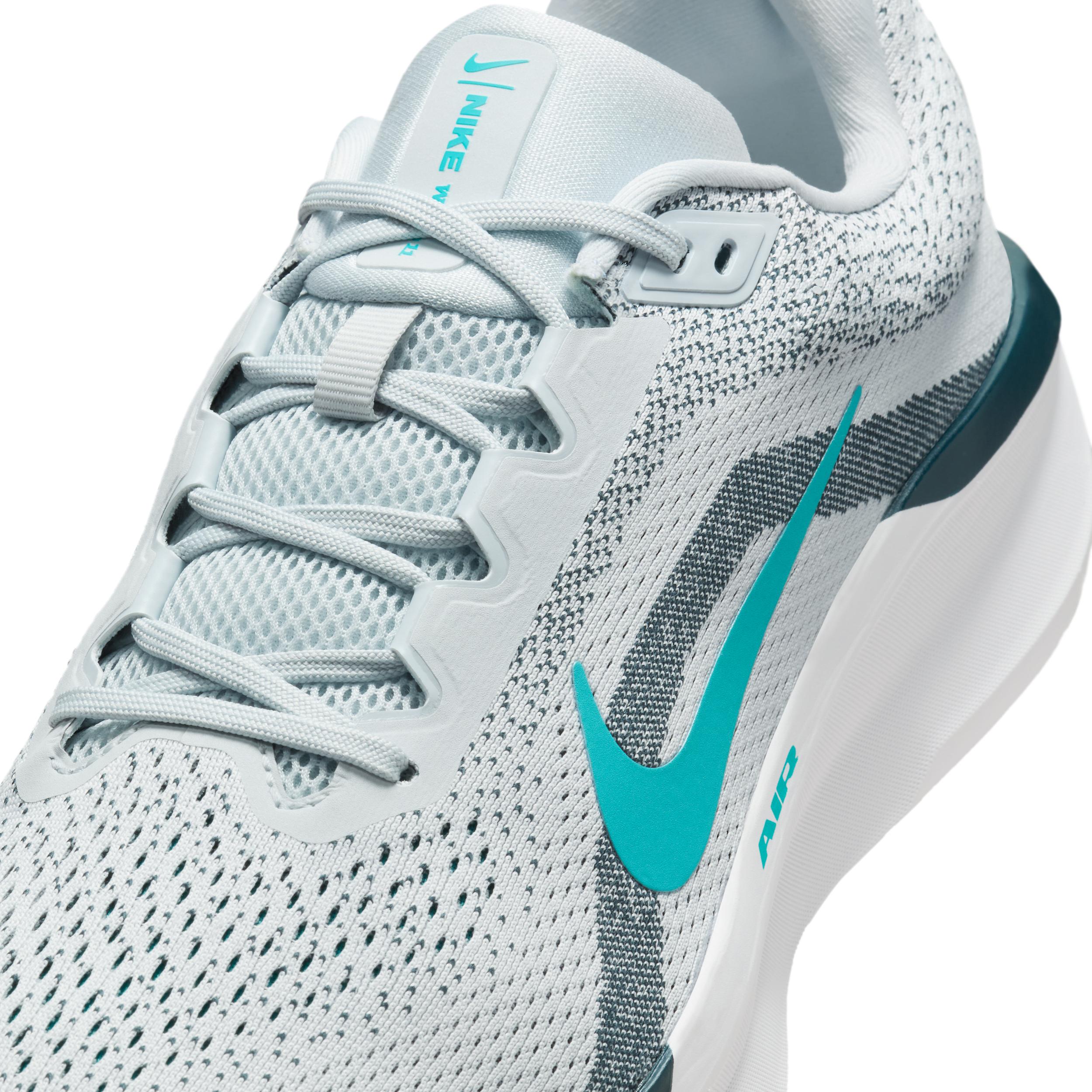 Mens Nike Winflo 11 Running Shoes (Extra Wide Width) Product Image