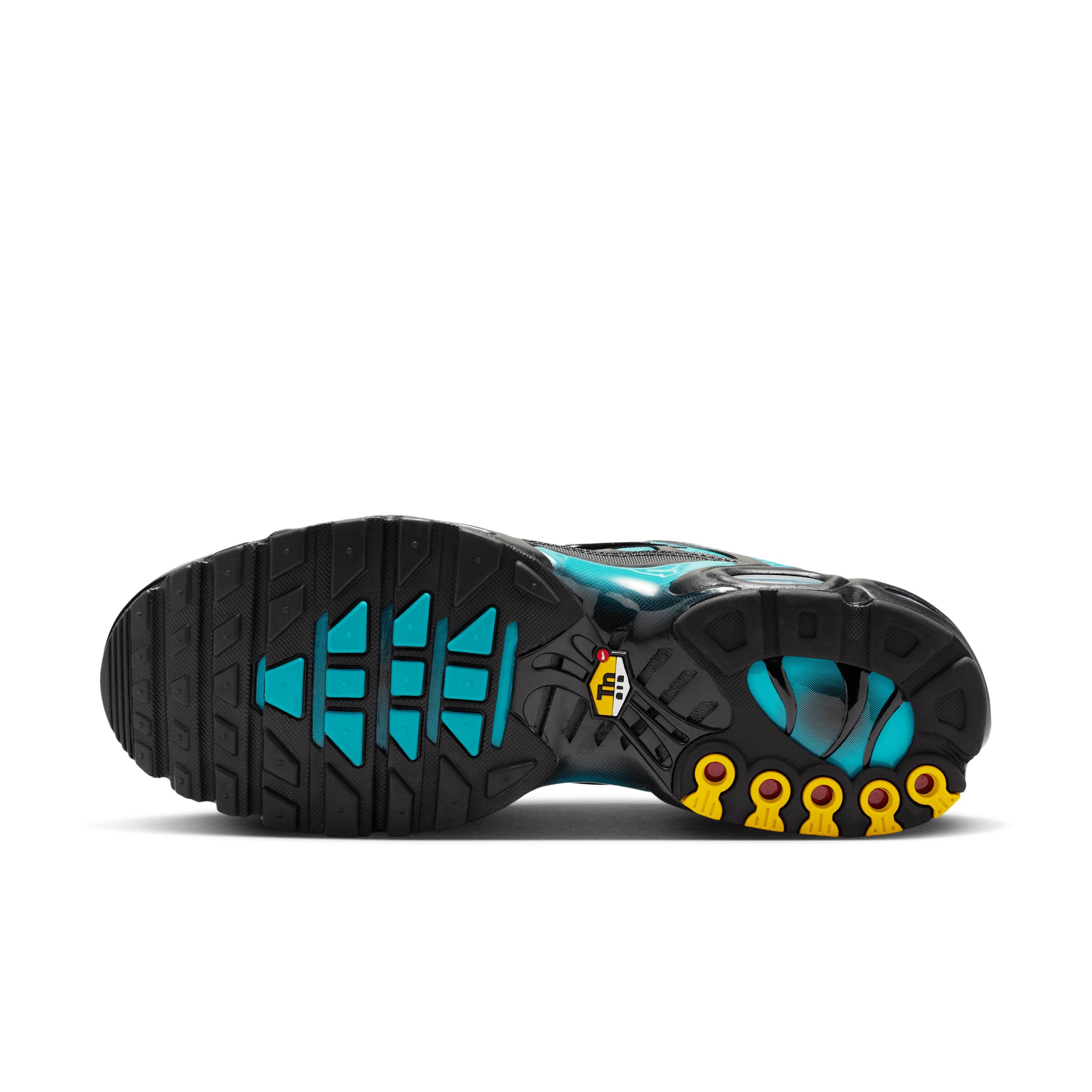 Nike Men's Air Max Plus Shoes Product Image