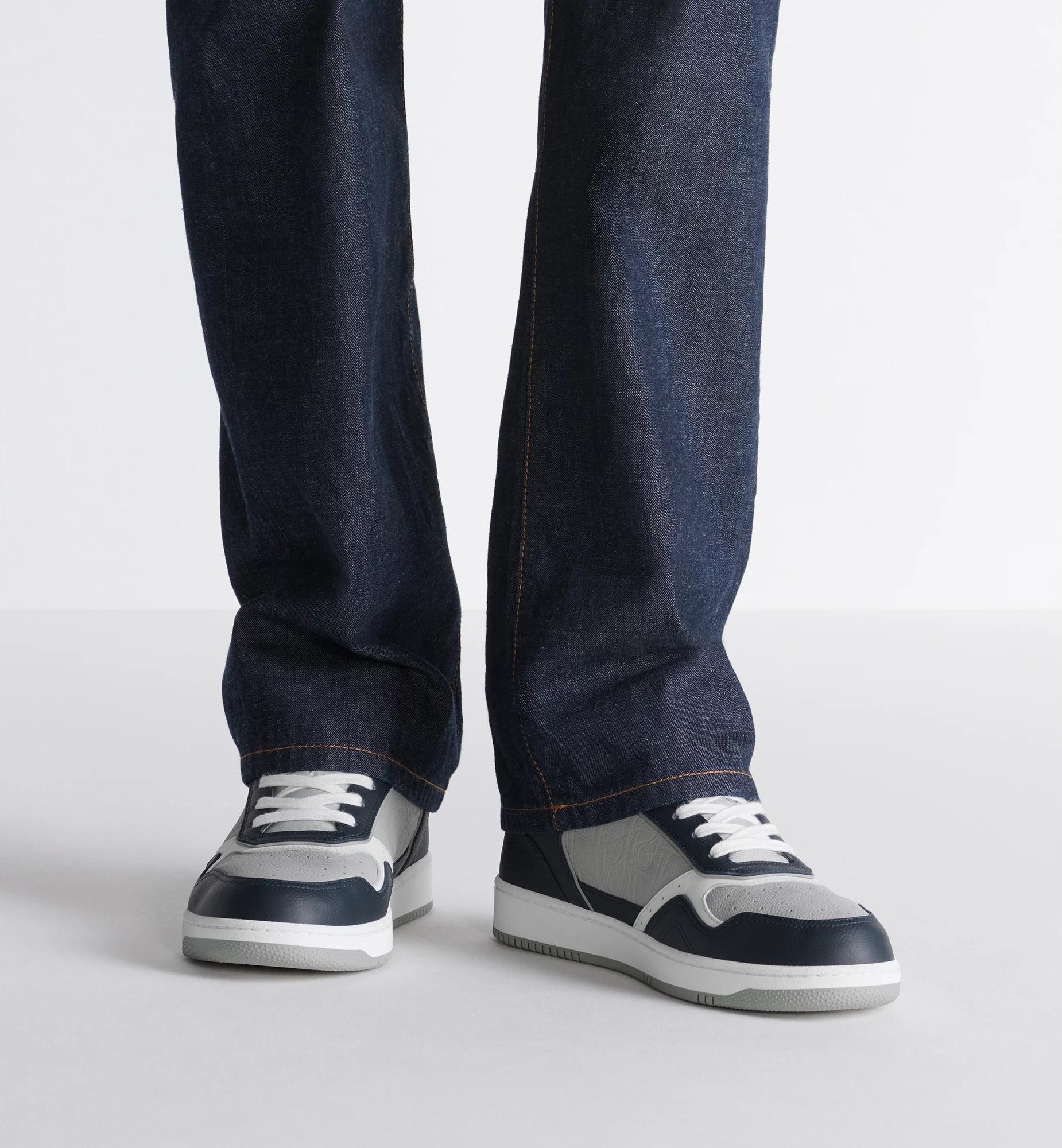 B27 Uptown Low-Top Sneaker Product Image