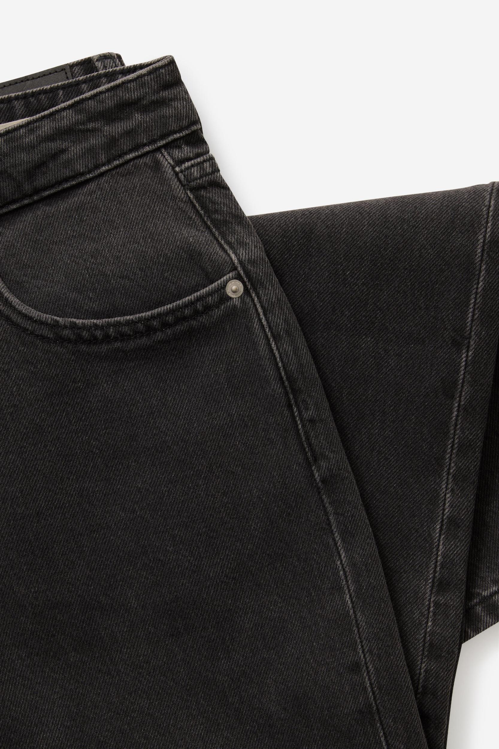 Straight Crop Jean Product Image