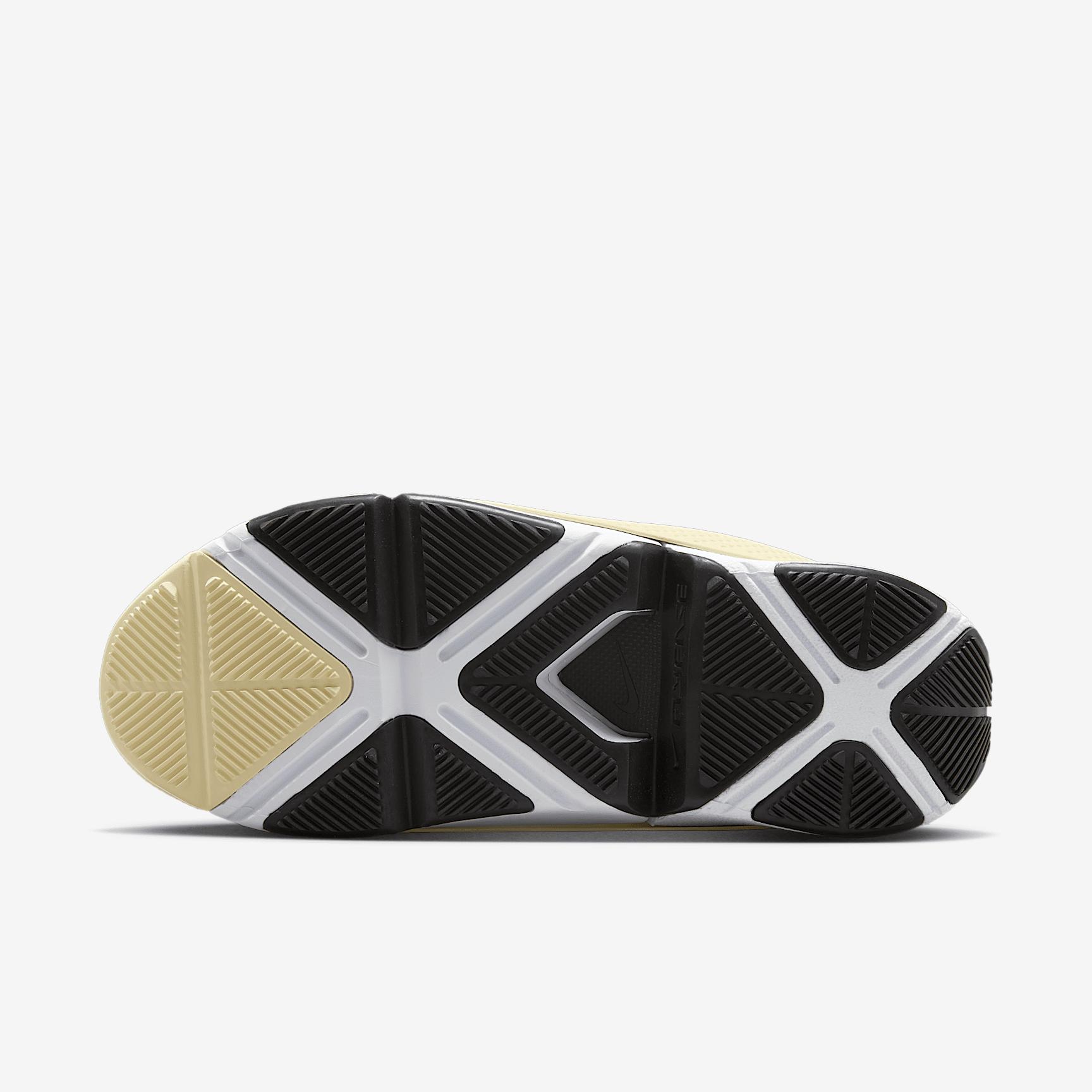 Nike Womens Go FlyEase Easy On/Off Shoes | DR5540-700 Product Image