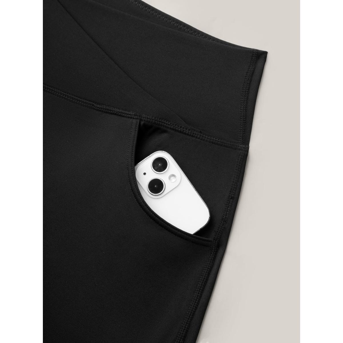 Plus Size Crossover Waist Very Stretchy Wide-Leg Pants Women Black Timeless Bodycon Mid Rise Elegant Pants BloomChic 30/6X Product Image