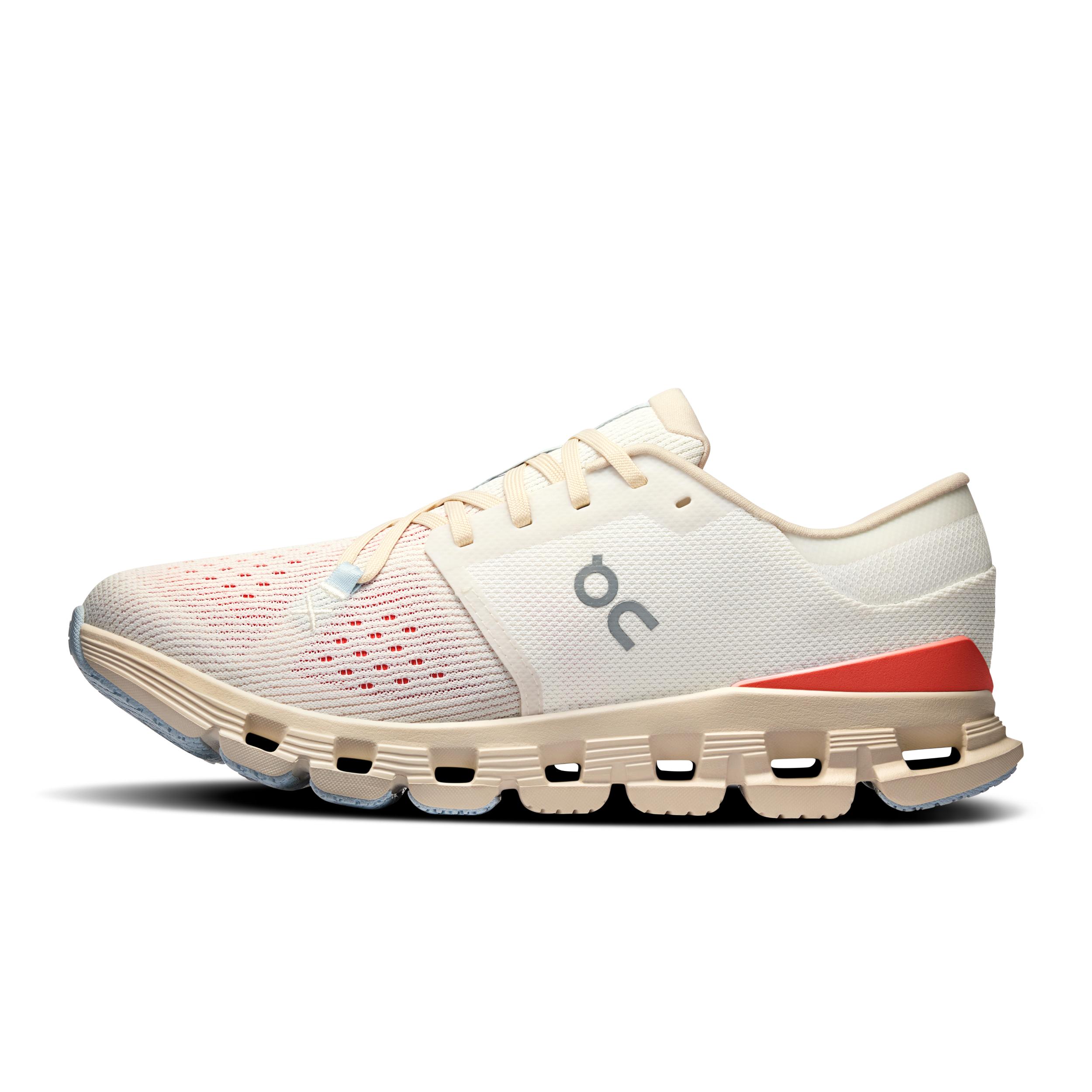 Cloud X 4: A Versatile Gym Training Shoe For Women | On Product Image