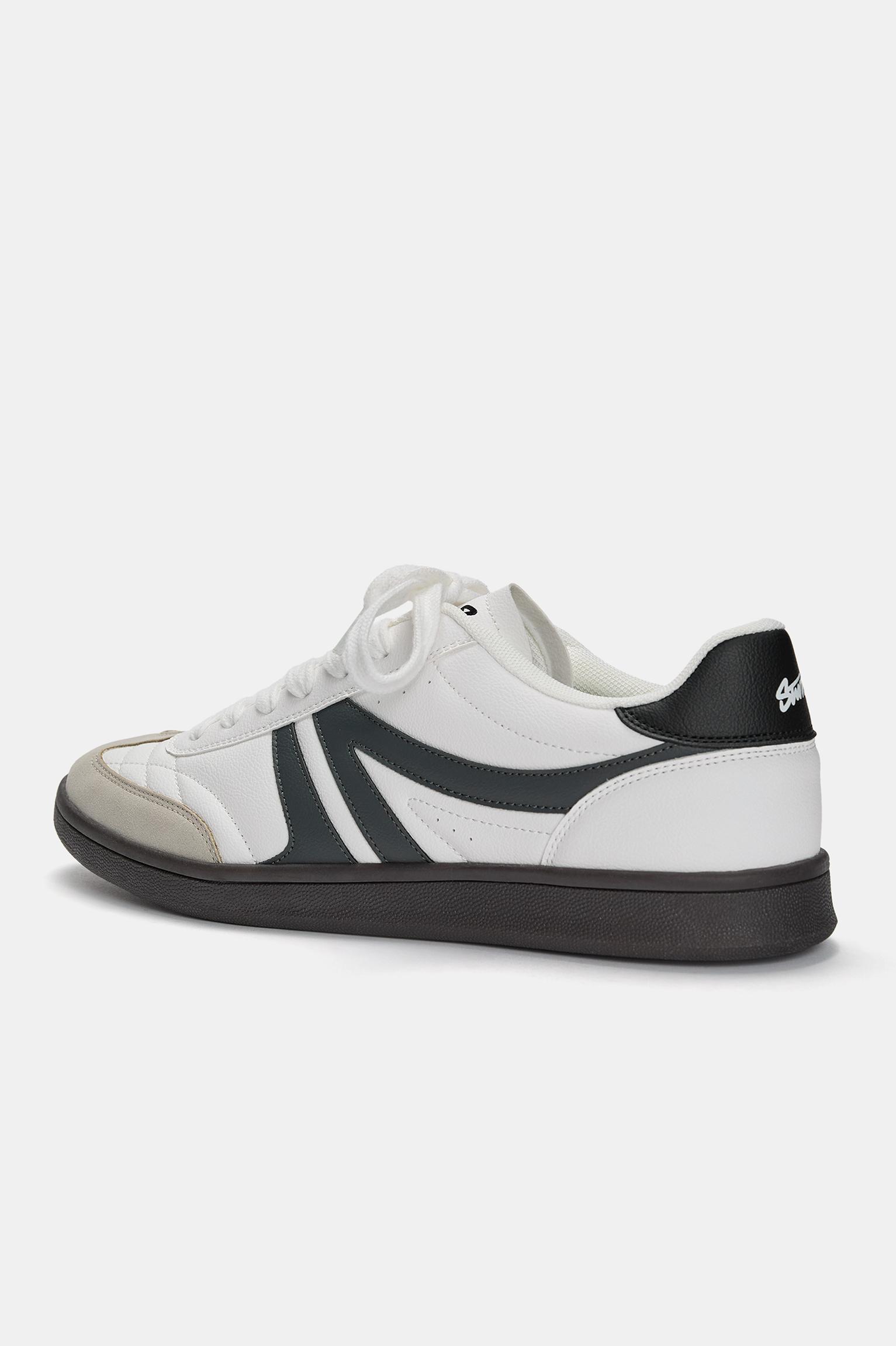 Retro sneakers Product Image
