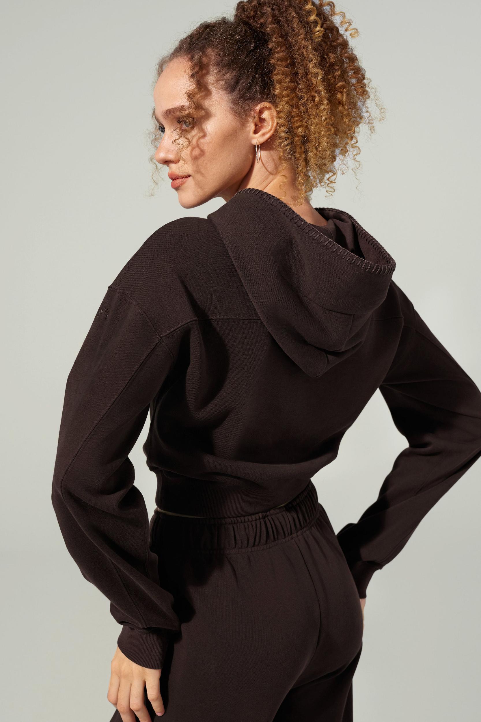 Seamflow Poise Pullover Product Image