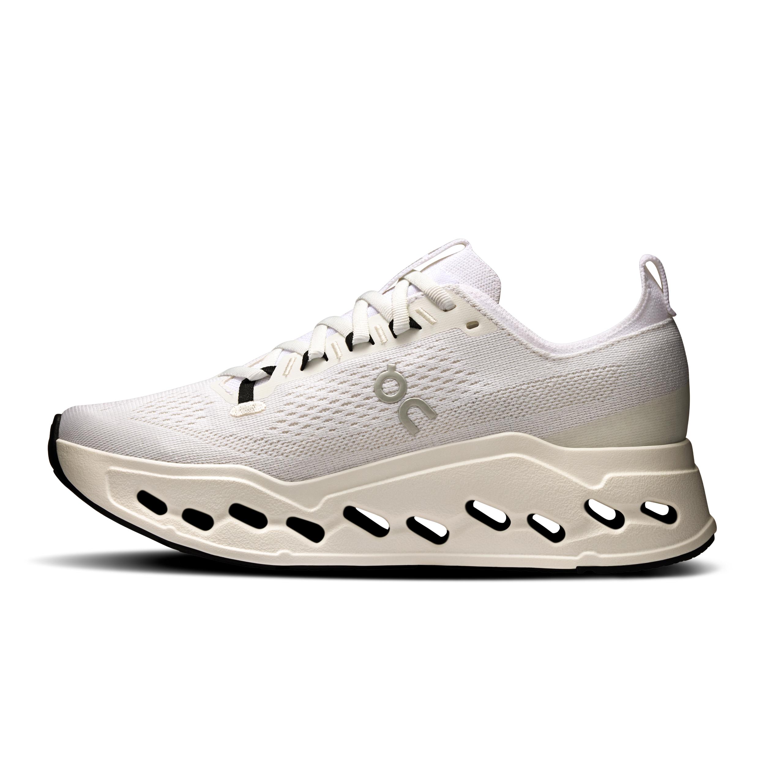 Cloudsurfer Max Wide: Women's Max Cushioned Road Shoe Product Image