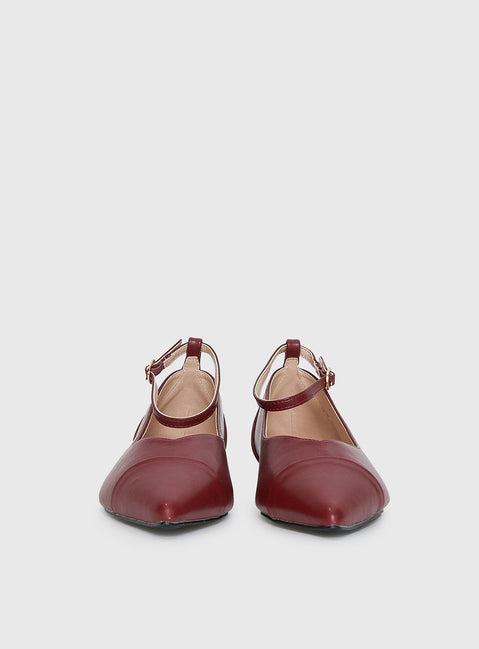 Oliny Ballet Flats Burgundy Product Image