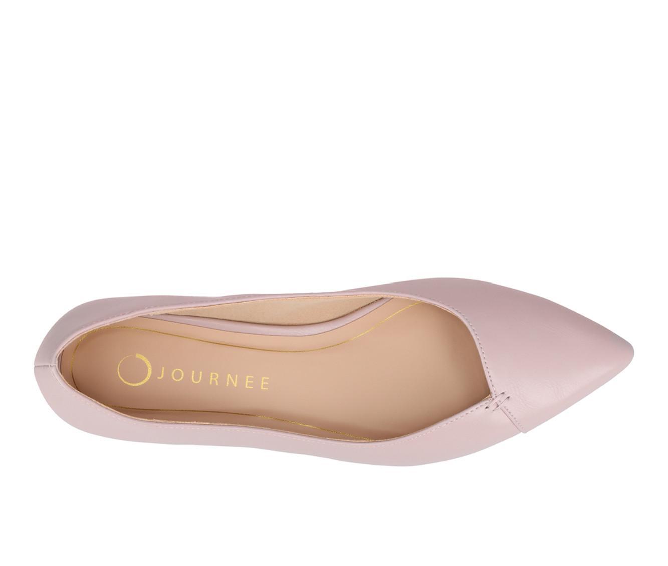 Women's Journee Collection Carmin Flats Product Image