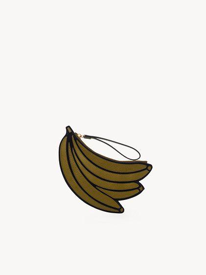 Banana flat pouch in grained leather Product Image