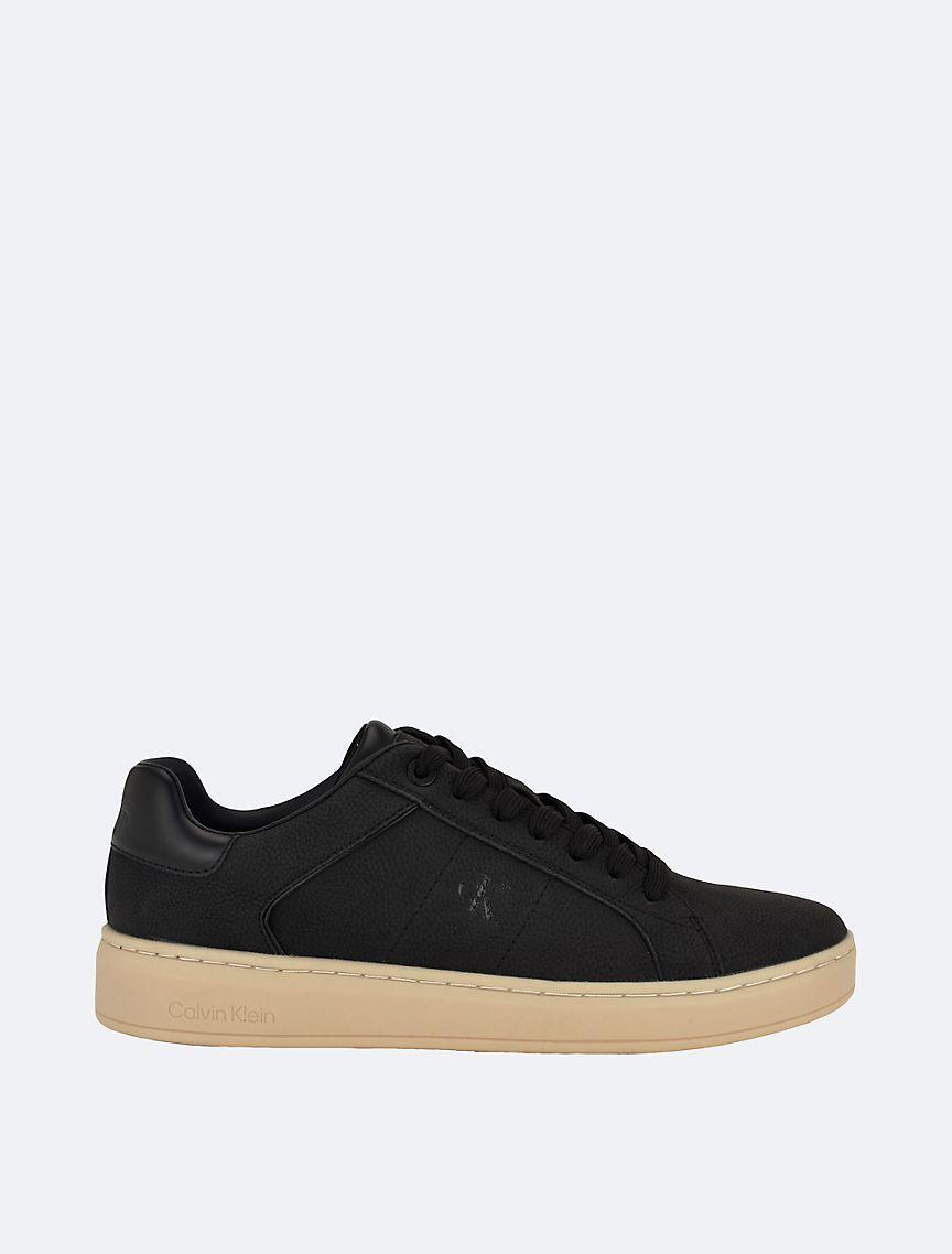 Men's Wonlin Sneaker Product Image
