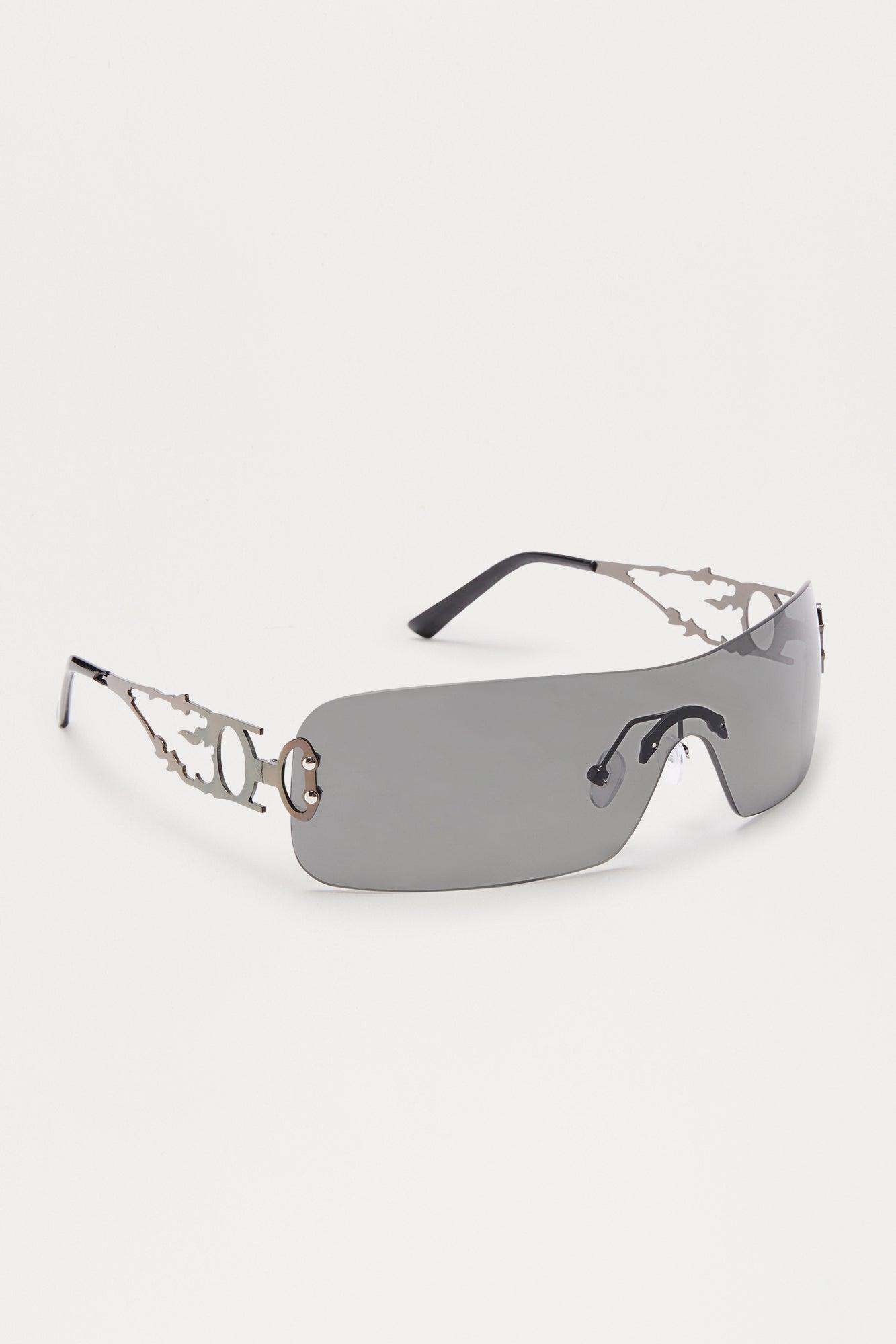 No Face No Case Shield Sunglasses - Black Female Product Image