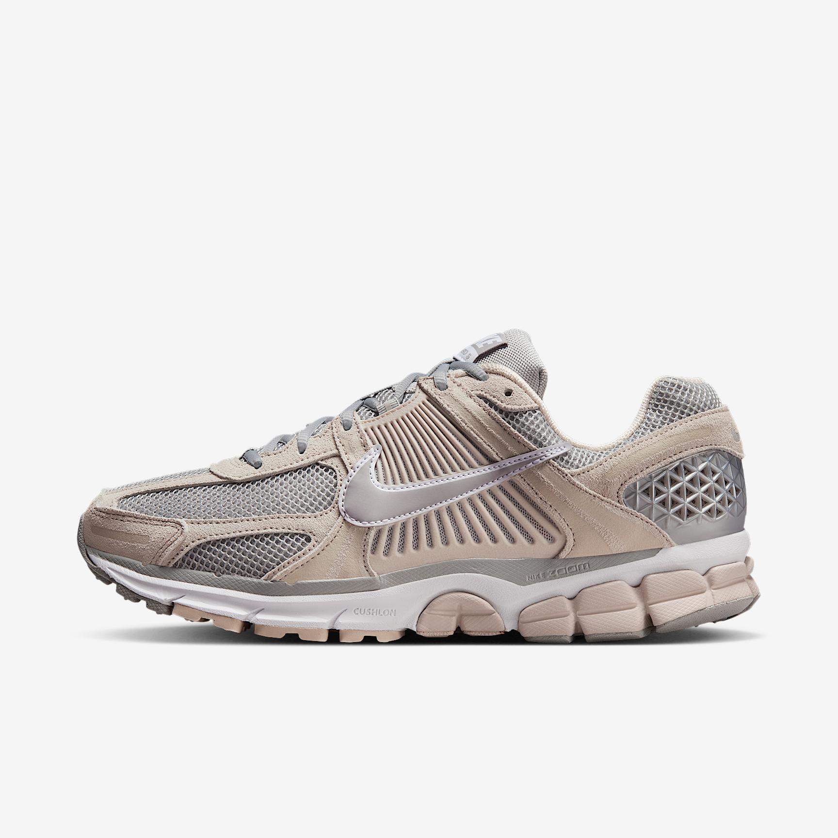 Nike Mens Zoom Vomero 5 Shoes | HF1553-101 Product Image