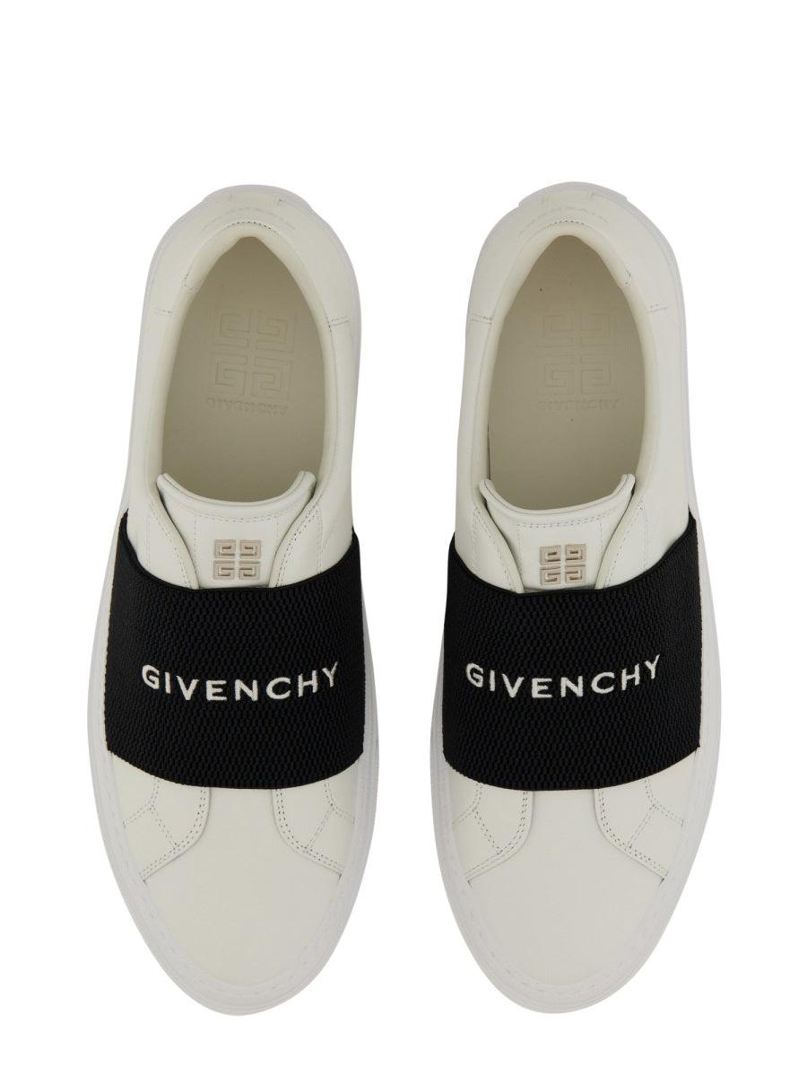 GIVENCHY Logo-embroidered Slip-on Leather Sneakers In White Black Product Image