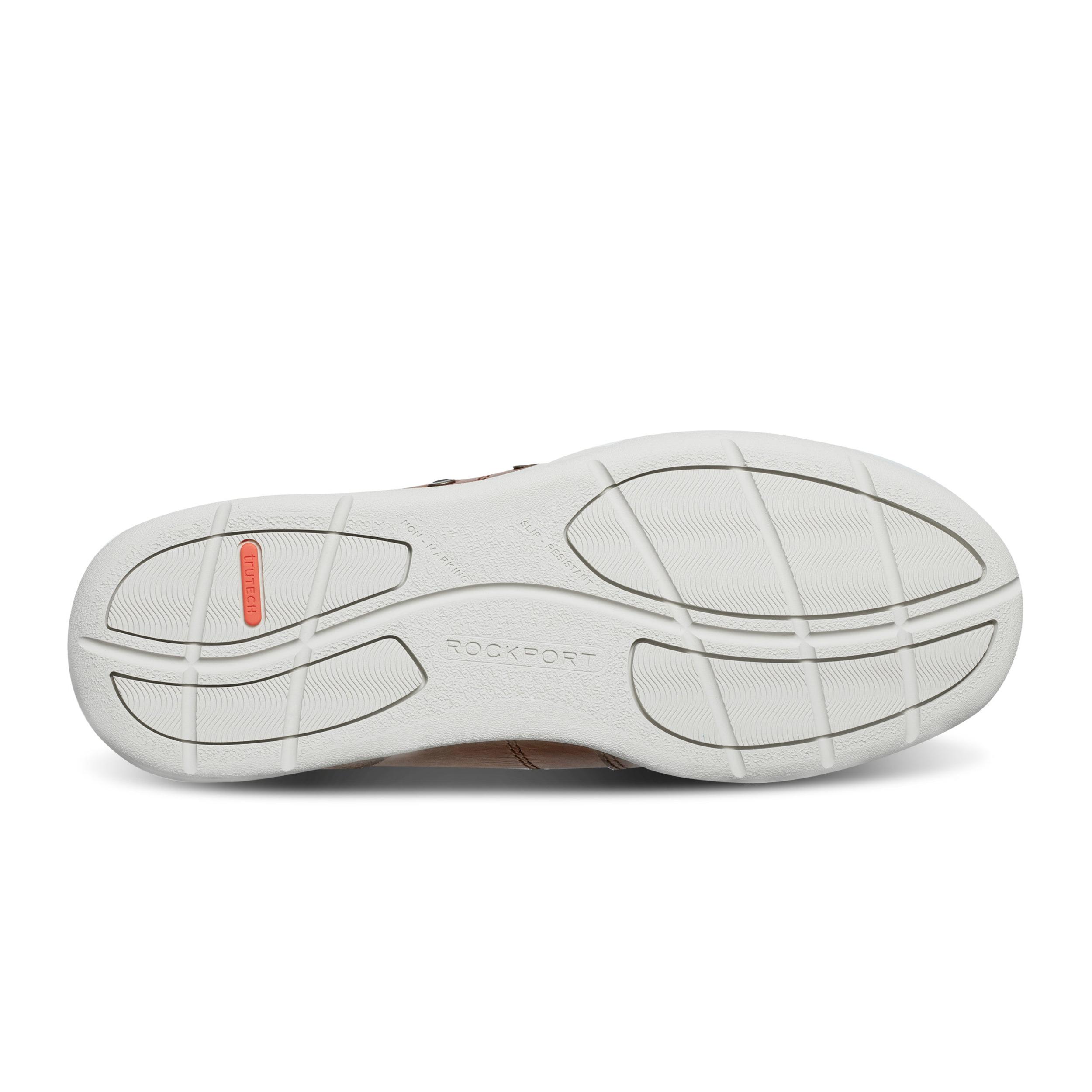 Men's Wentworth Round Toe Casual Flat Boat Shoe Product Image