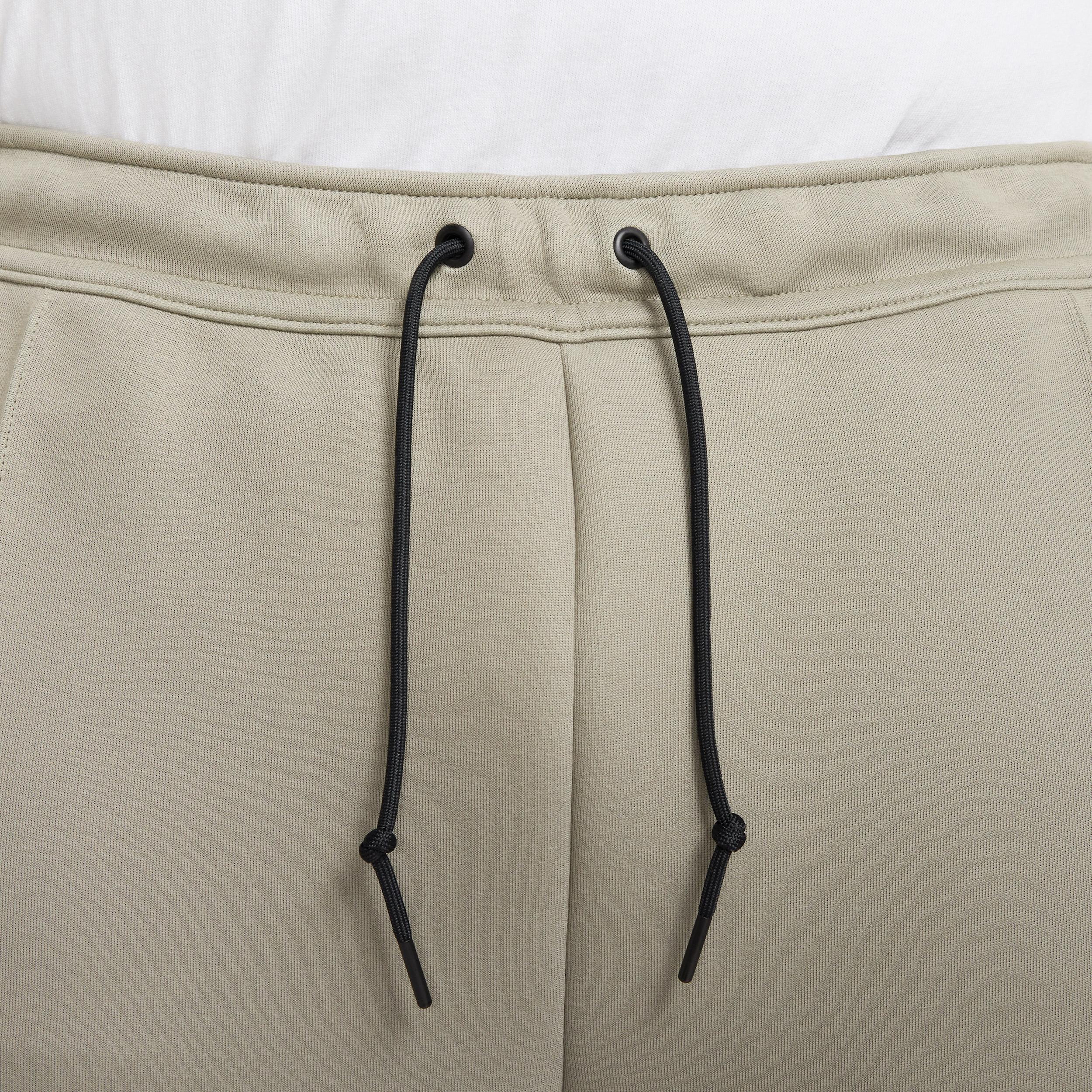 Nike Men's Tech Wide-Leg Fleece Pants Product Image