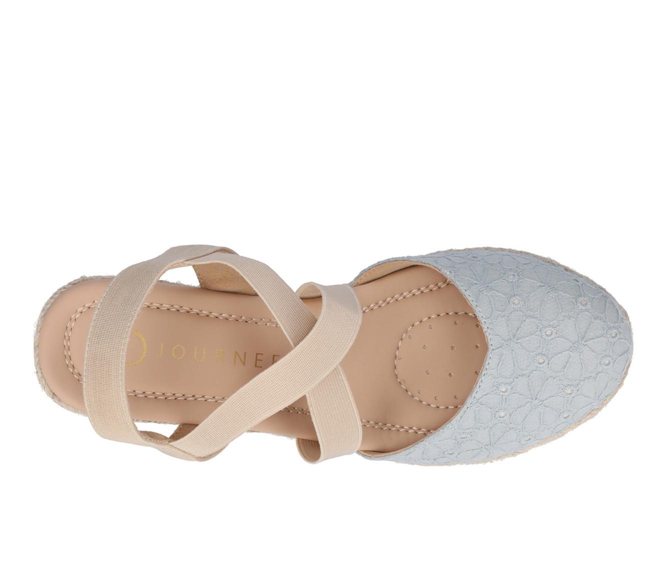 Women's Journee Collection Ashlee Wedges Product Image