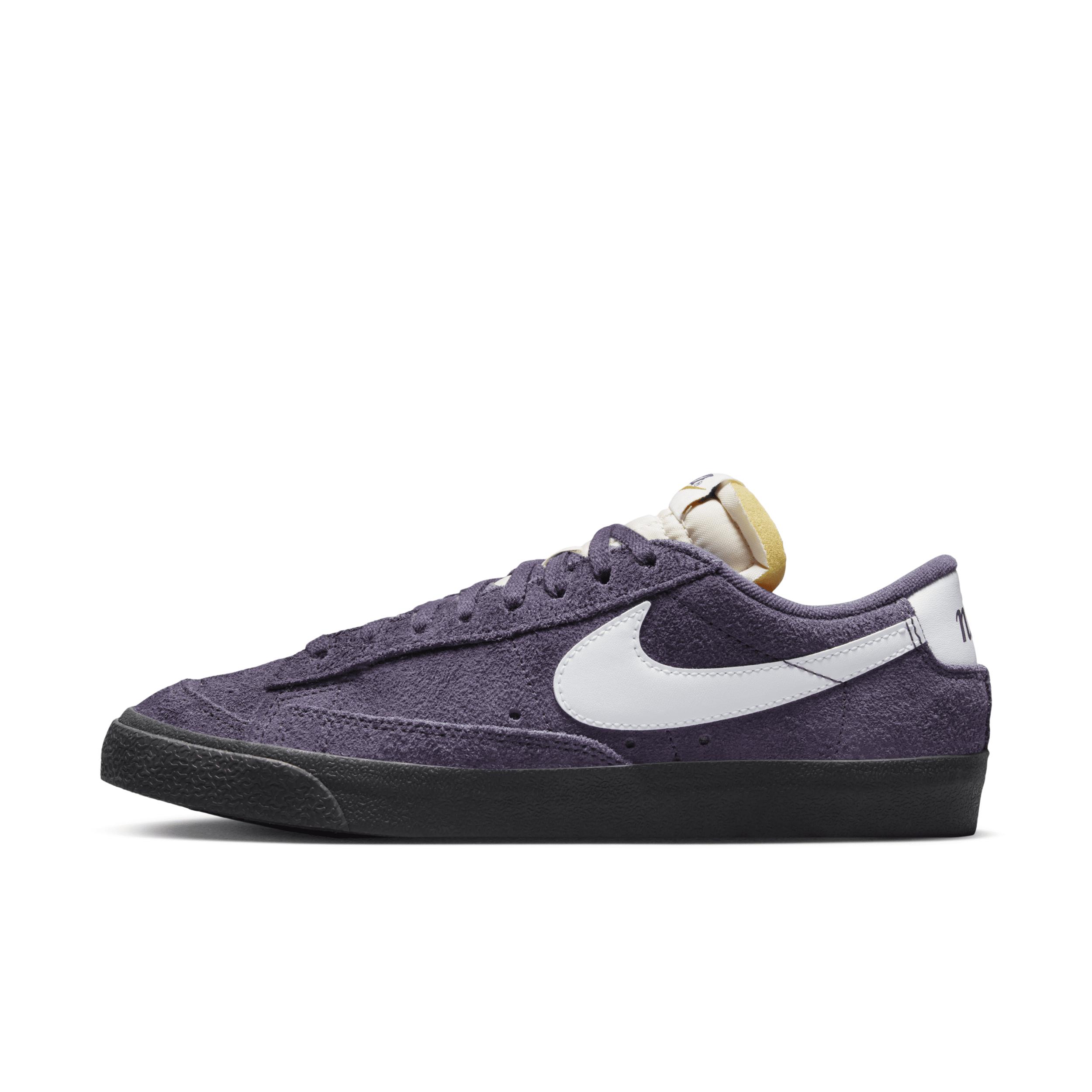 Nike Women's Blazer Low ' Vintage Shoes Product Image