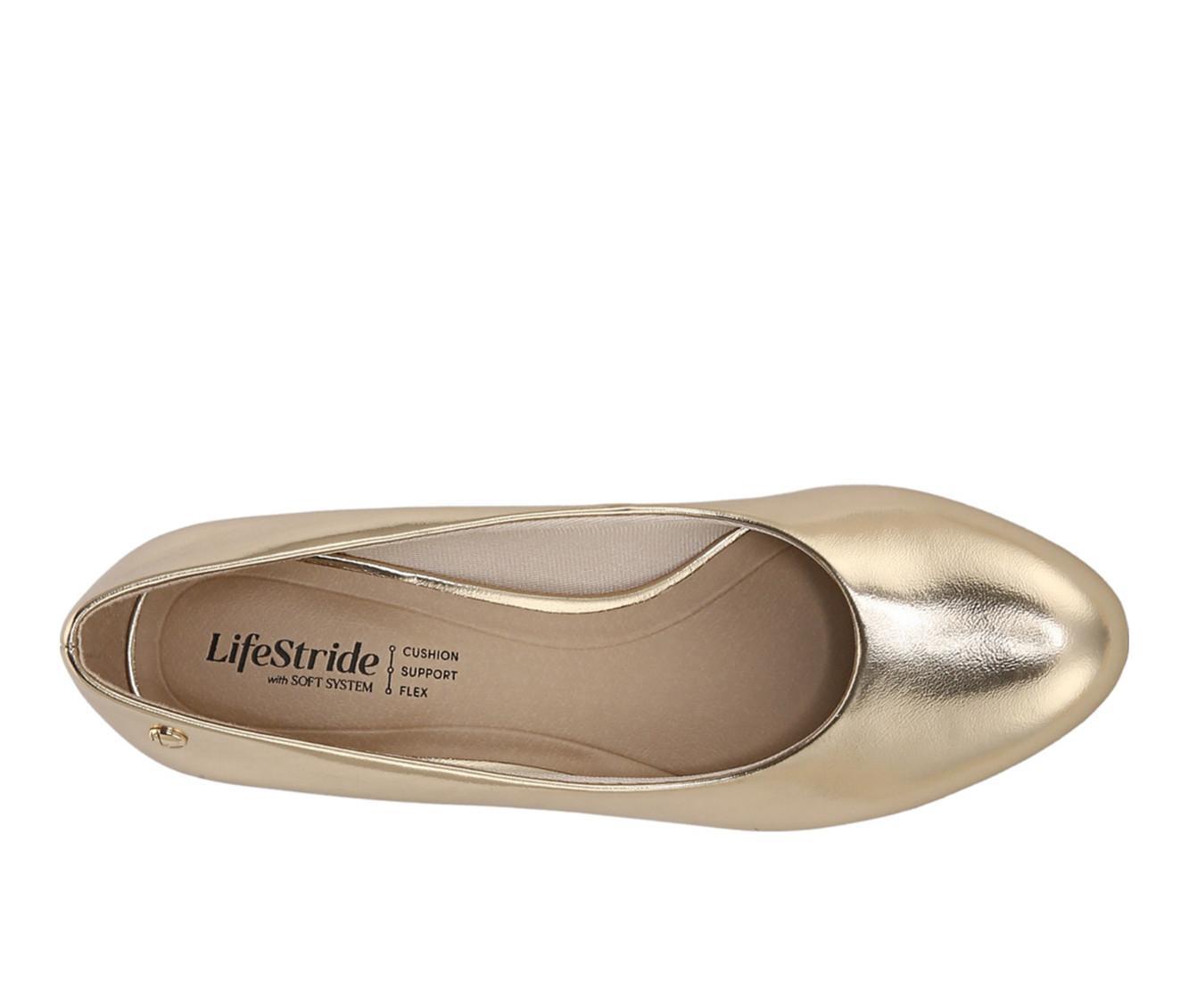 Women's LifeStride Parigi Pumps Product Image