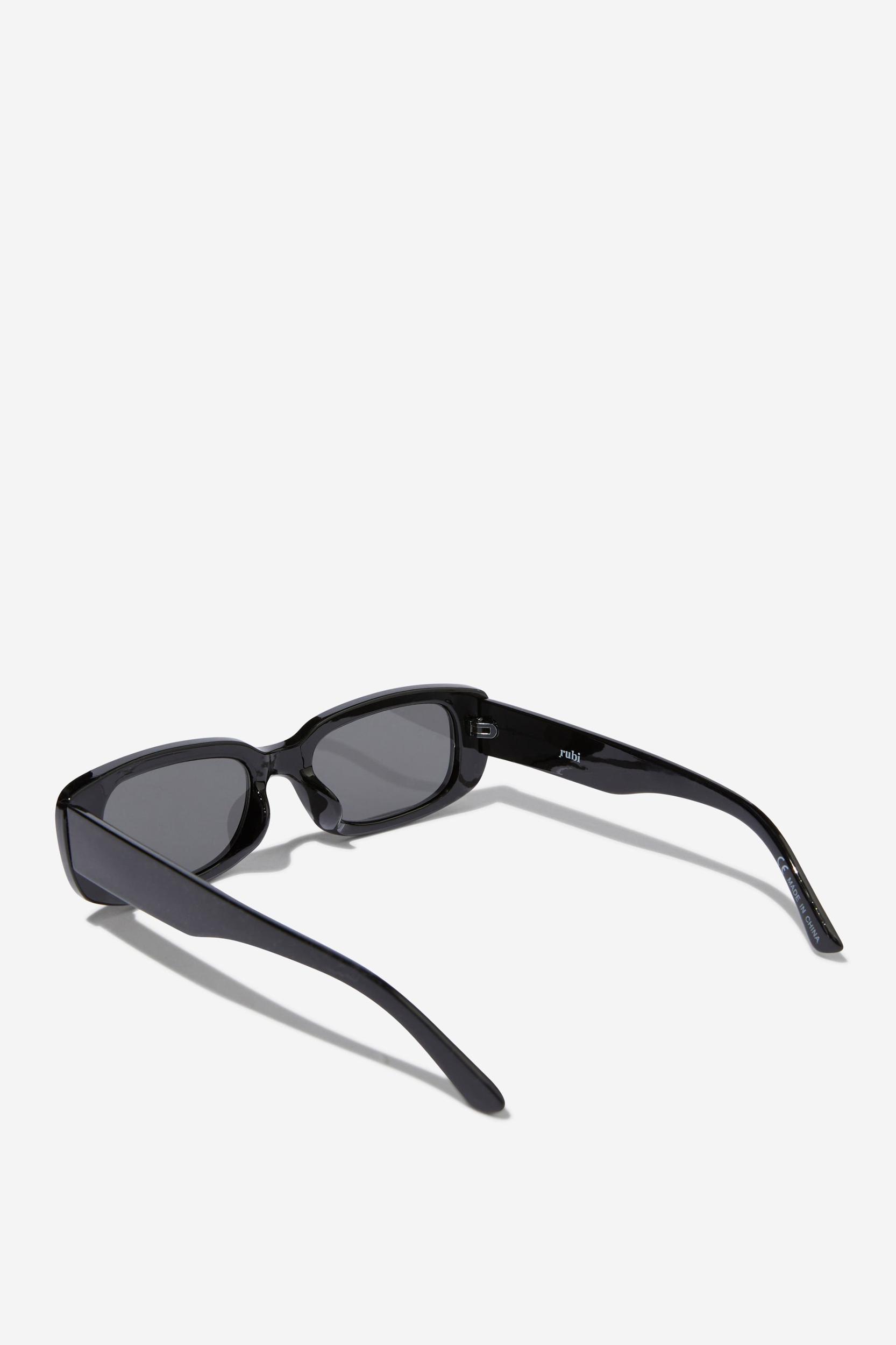 Abby Rectangle Sunglasses Product Image