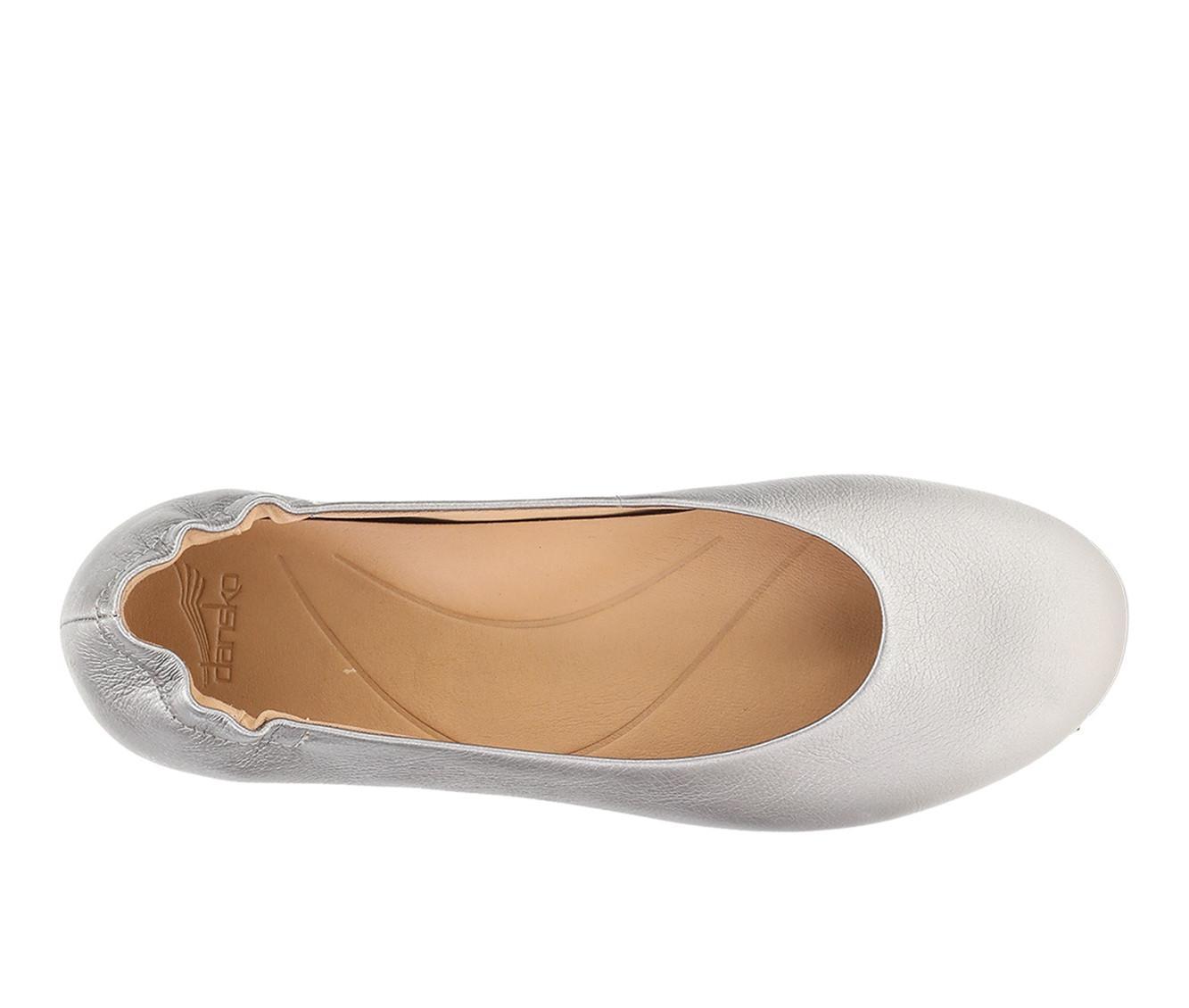Women's Dansko Mollie Flats Product Image