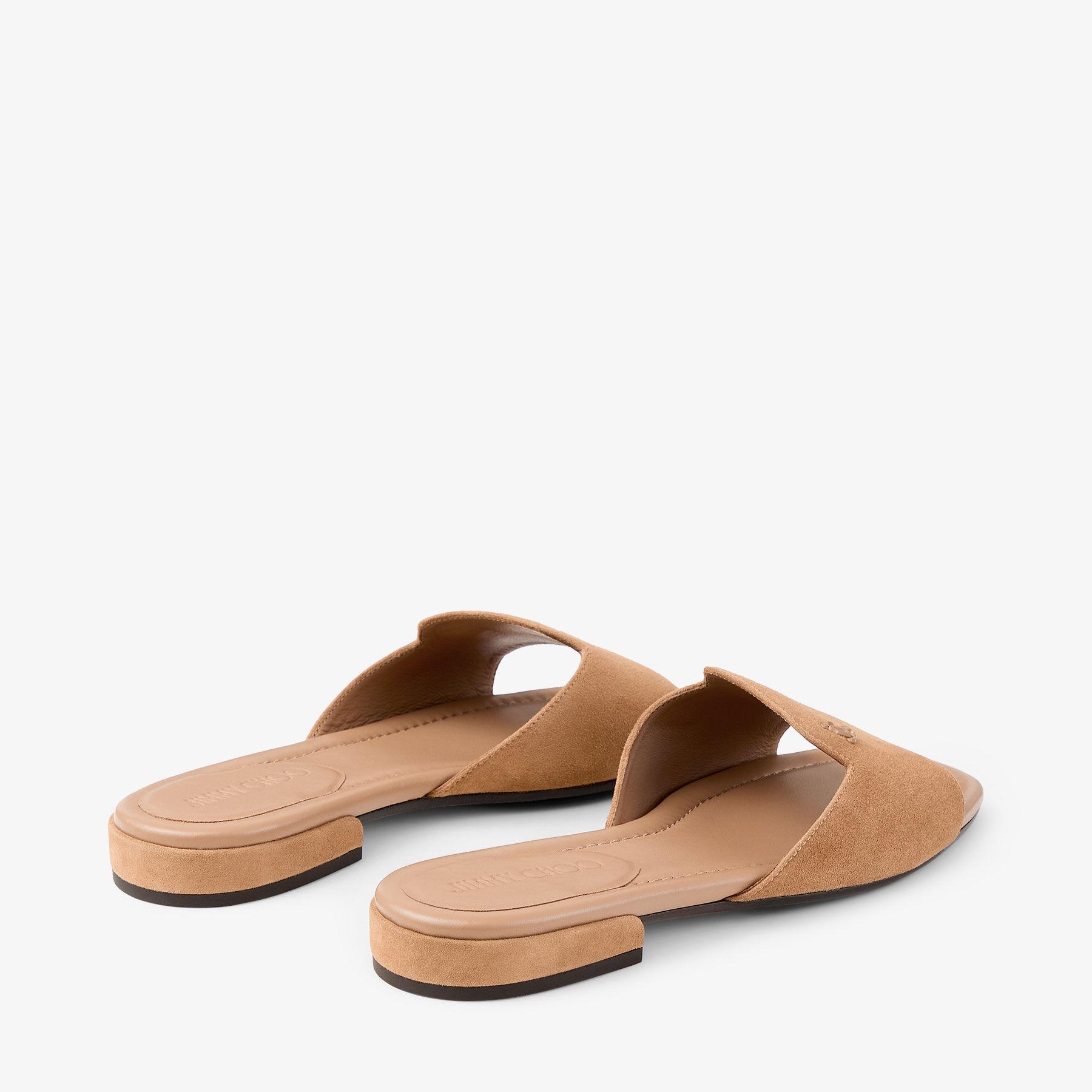 Dina Flat Product Image