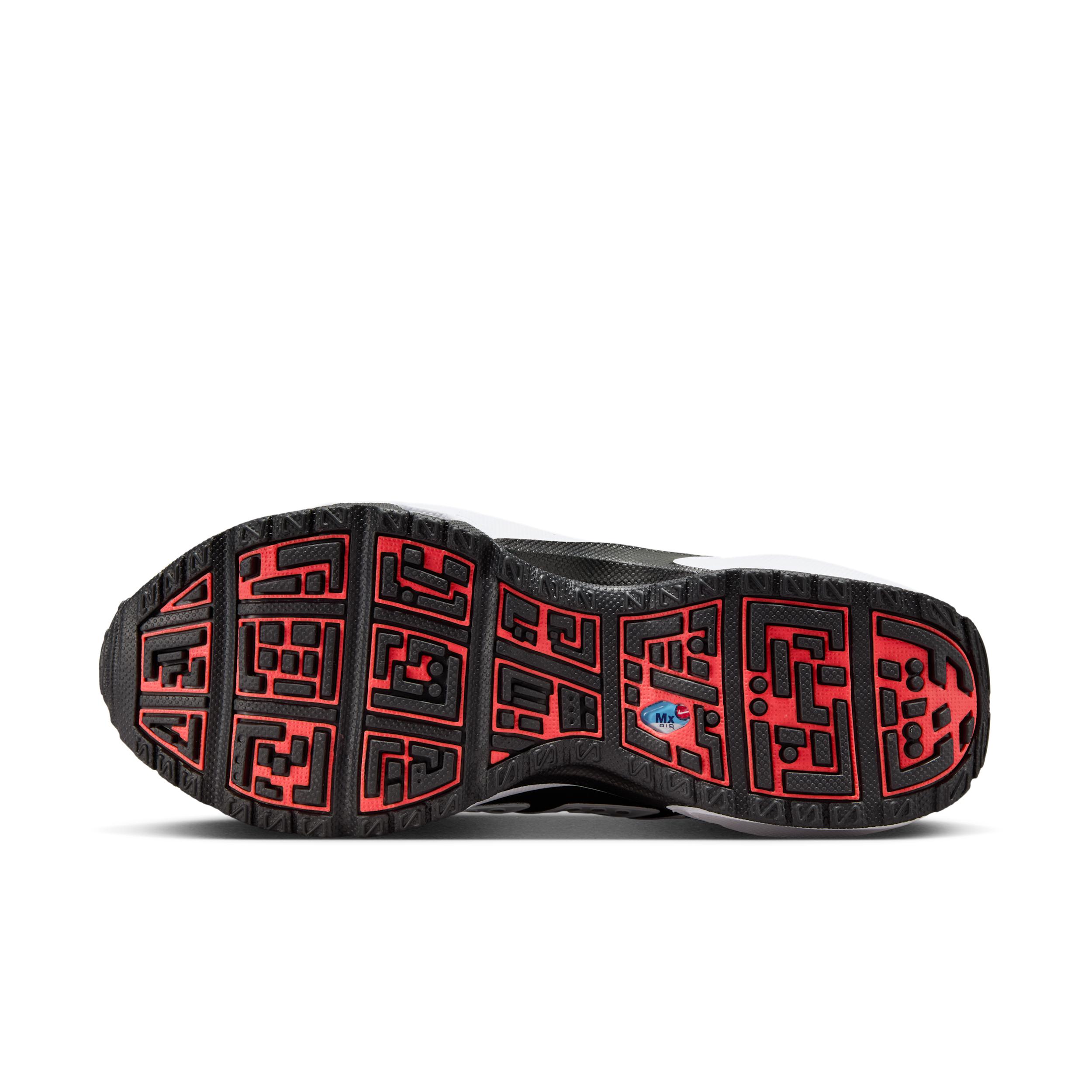 Nike Women's Air Max SNDR Shoes Product Image