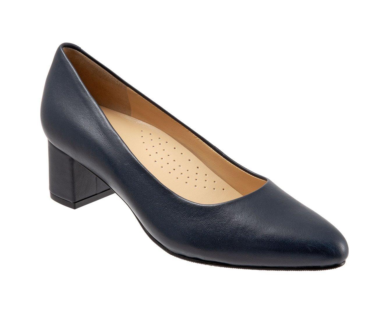 Women's Trotters Kari Pumps Product Image