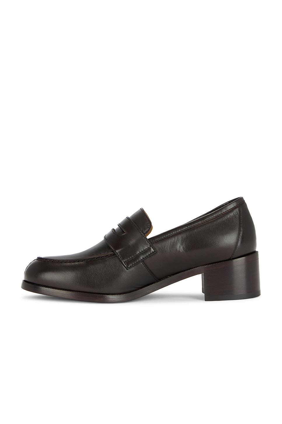 Vera Loafer Product Image