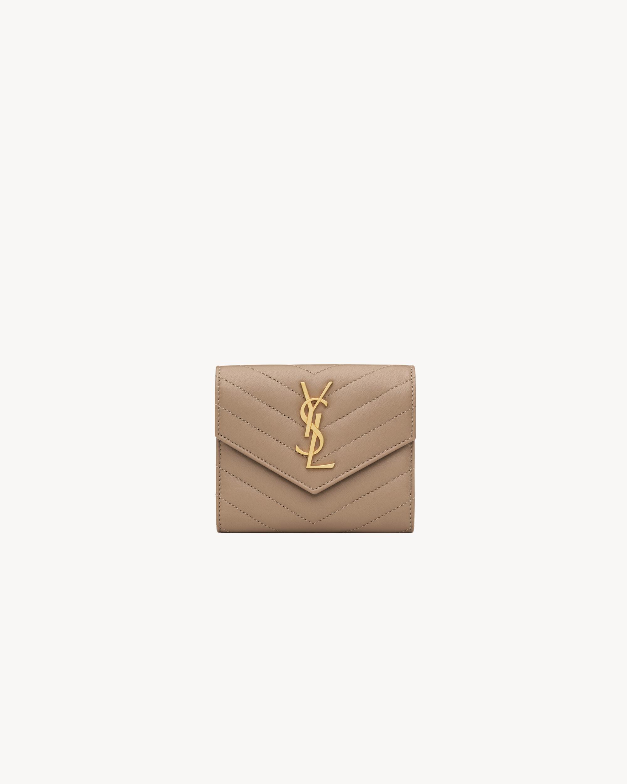 CASSANDRE MATELASSÉ compact tri fold wallet in grain de poudre leather Product Image