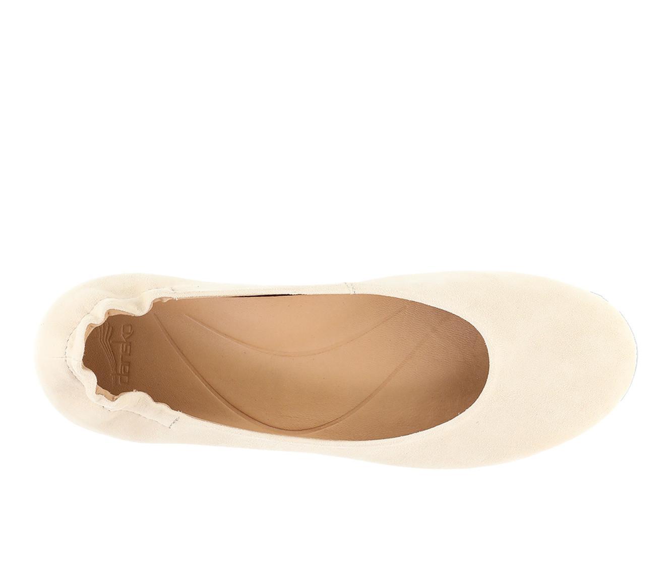 Women's Dansko Mollie Flats Product Image