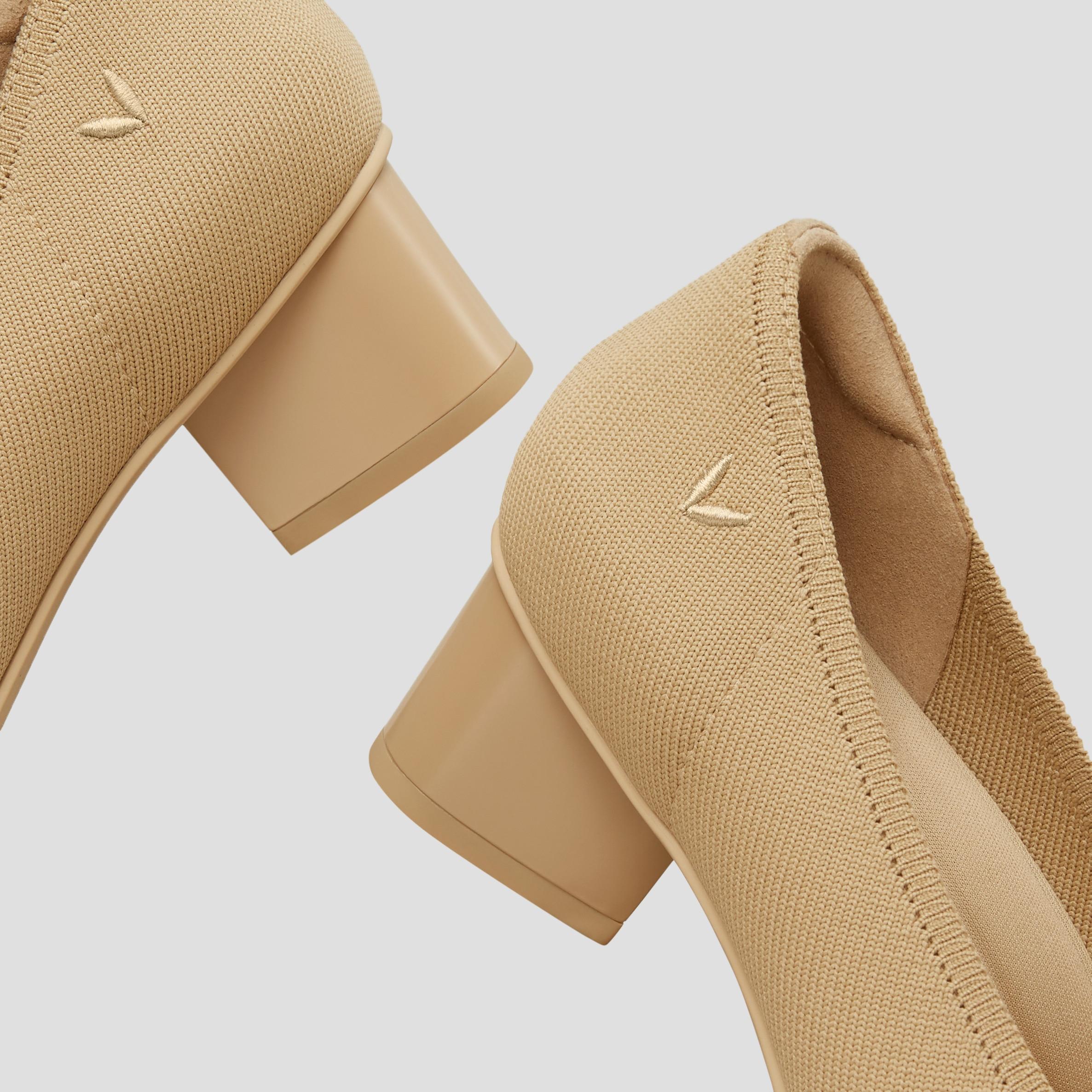 Small Square-Toe Chunky Heels With Removable Charm (Titli Pro) Product Image