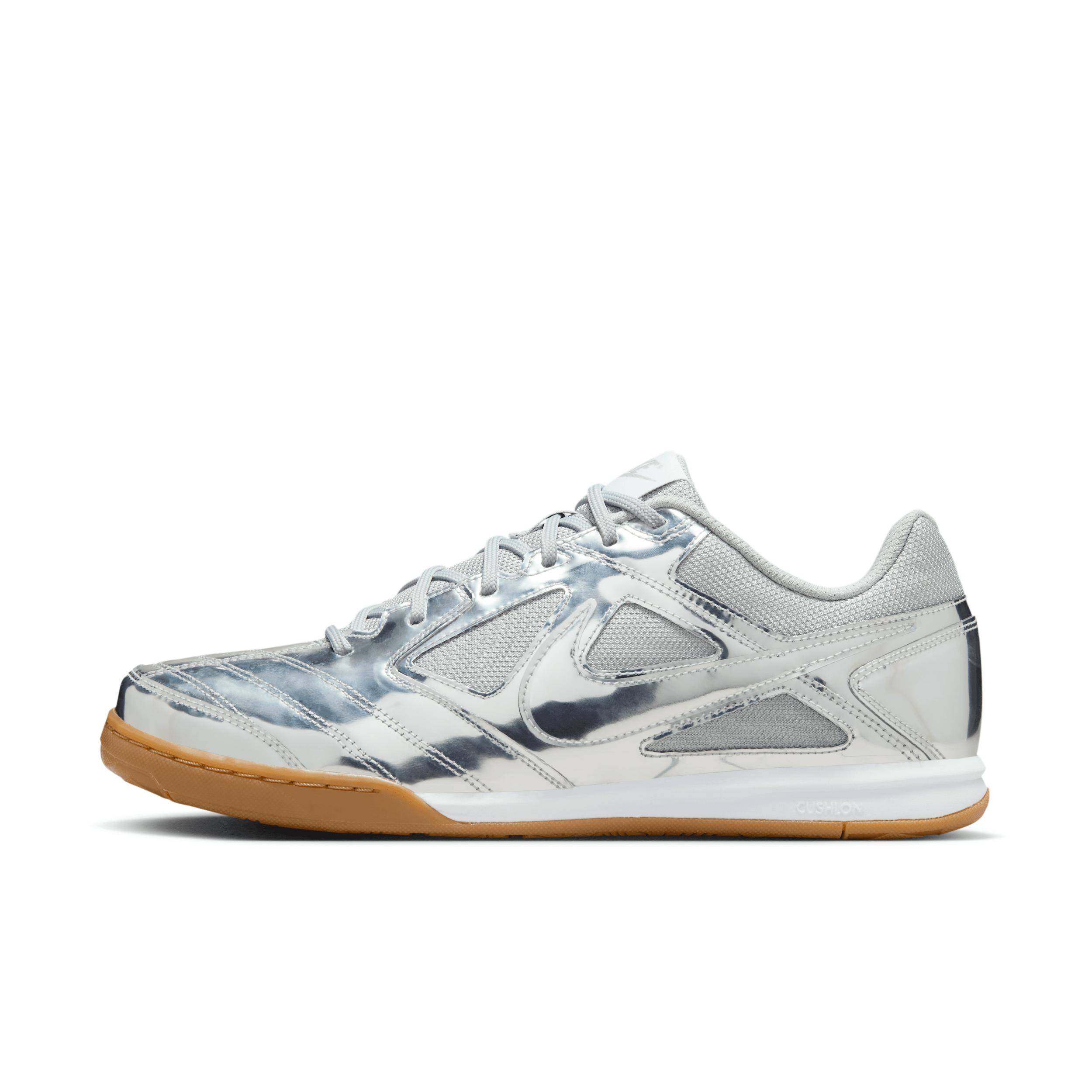 Nike Mens Gato LV8 Shoes | IB3566-001 Product Image