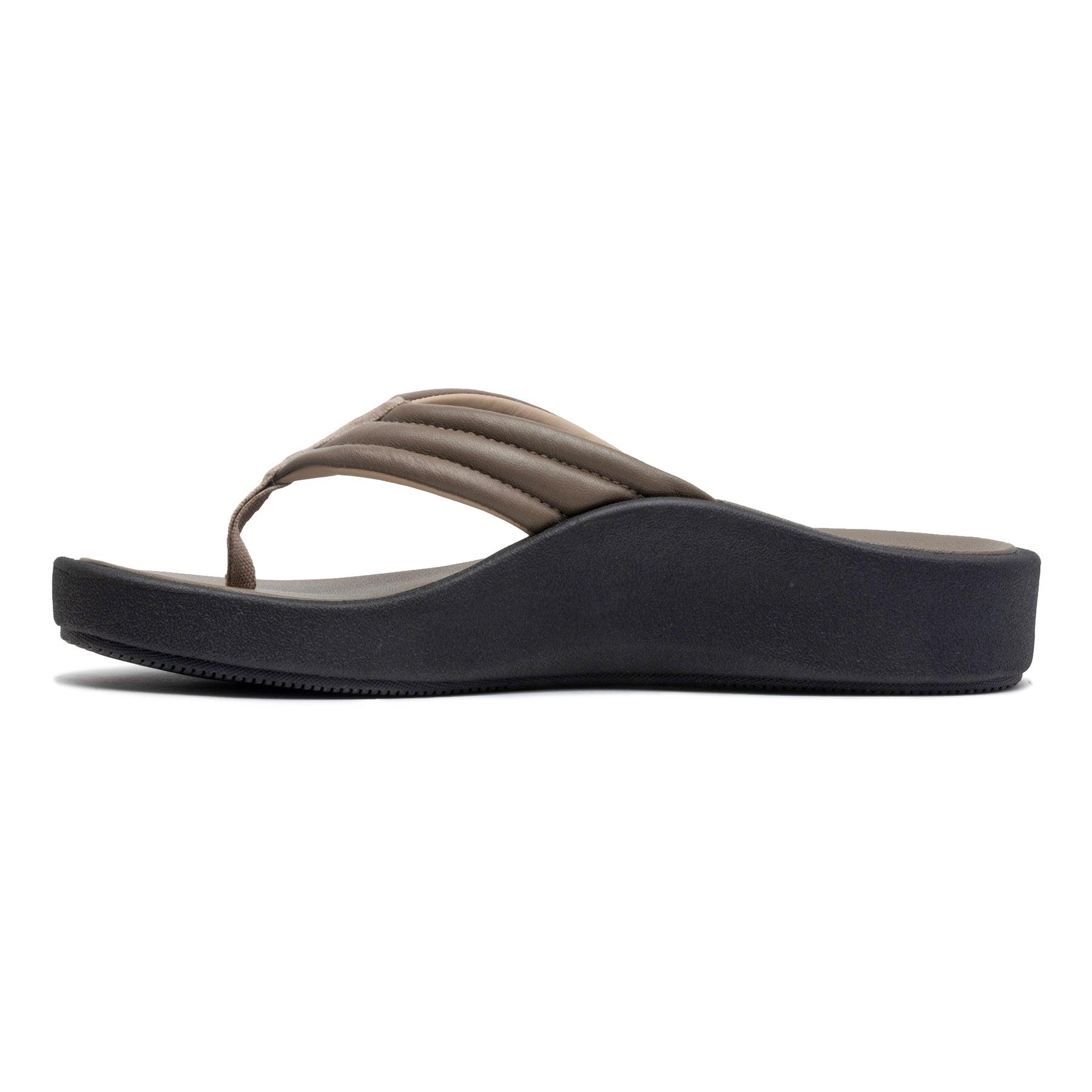 Paseo Thong Sandal Female Product Image