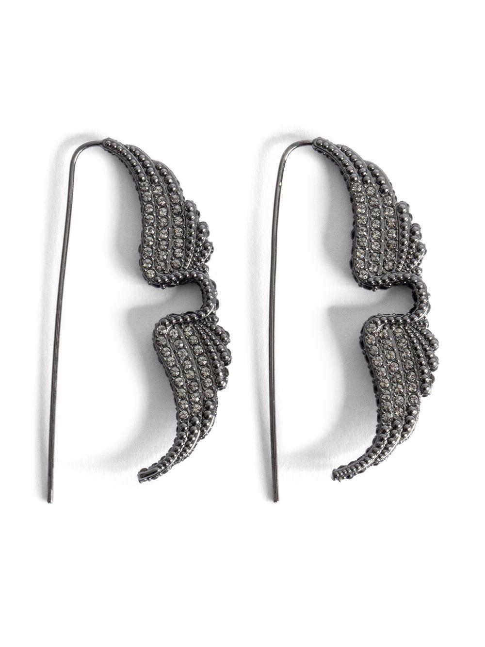 Rock piercing earrings Product Image
