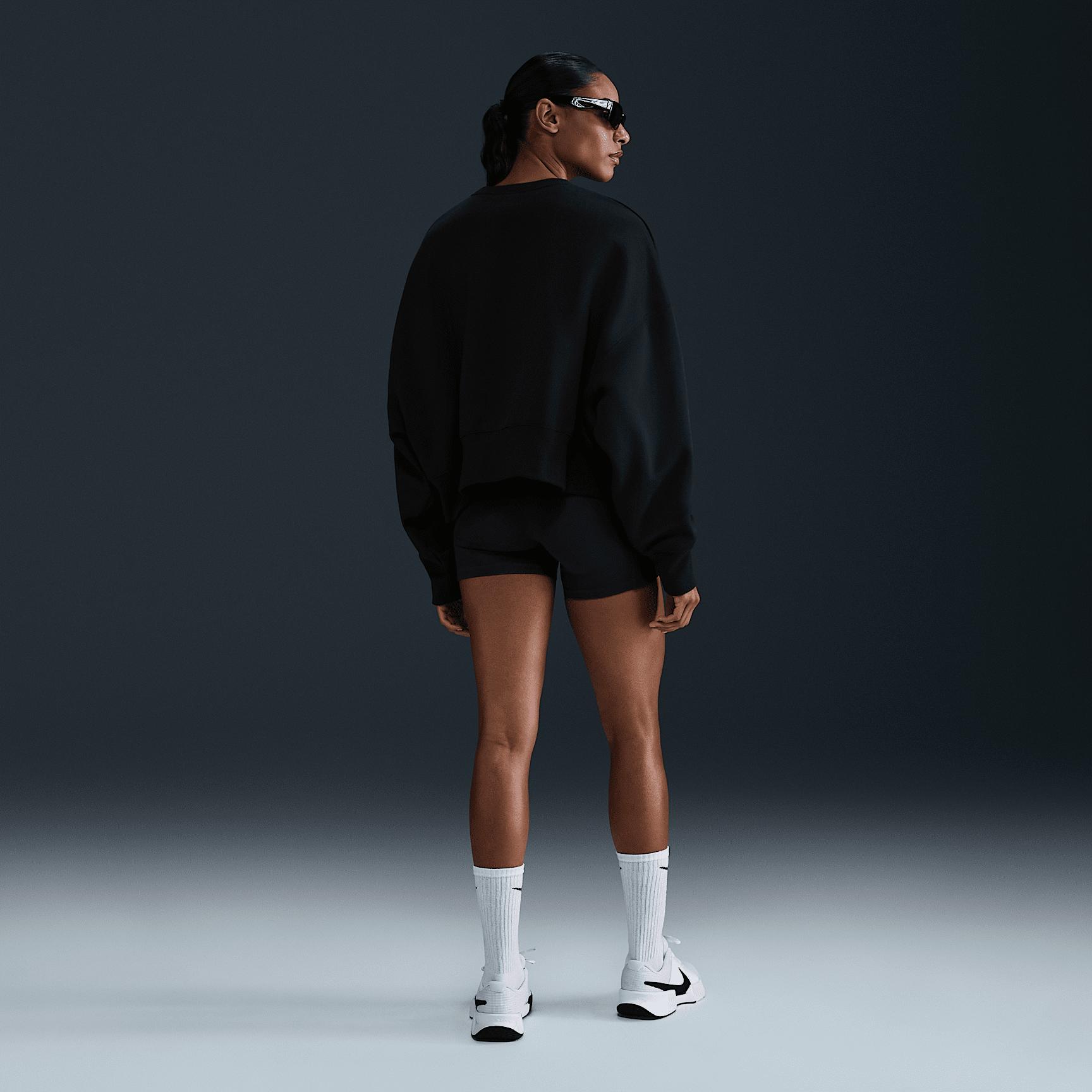 Nike Womens Court Phoenix Fleece Over-Oversized Crew-Neck Tennis Sweatshirt | HQ0351-010 Product Image