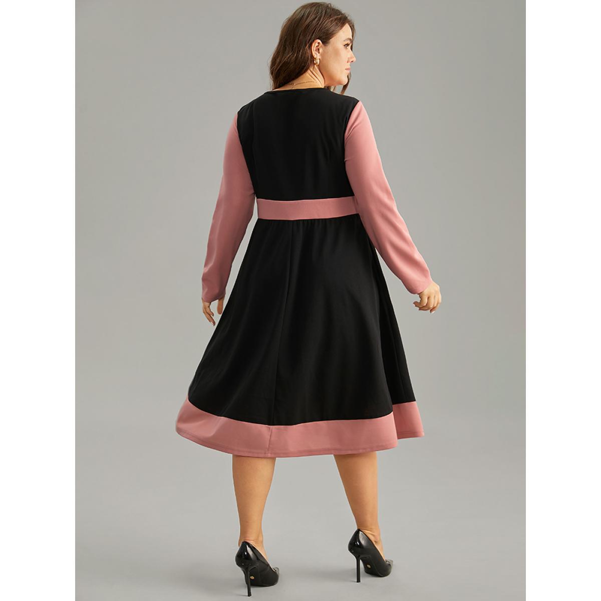 Plus Size Colorblock Contrast Ruffle Hem Dress Black Women Office Contrast Round Neck Long Sleeve Curvy Midi Dress BloomChic 22-24/3X Product Image
