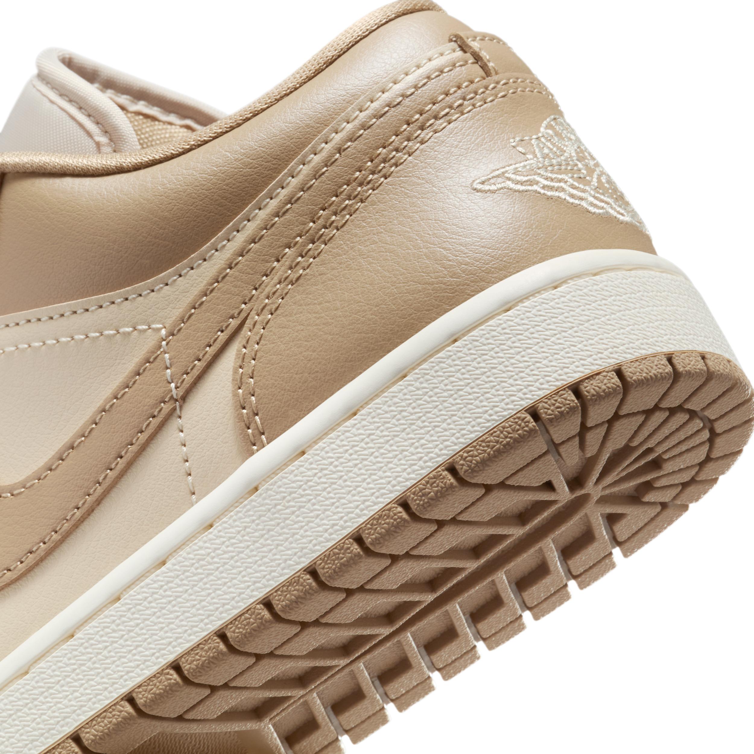 Air Jordan 1 Low Women's Shoes Product Image