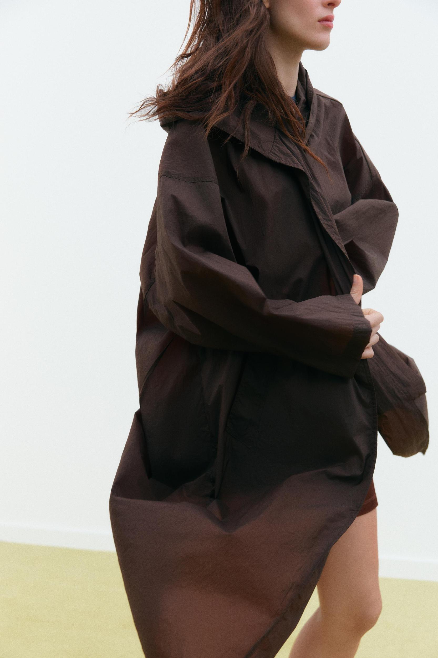 WATER REPELLENT PARACHUTE LONG JACKET Product Image