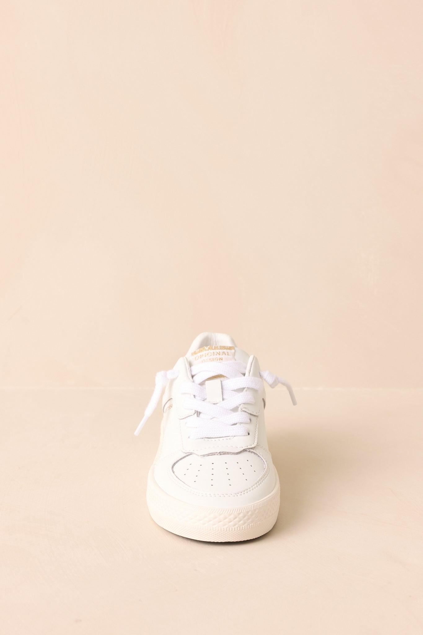Vintage Havana White Fast 9 Sneakers 5.5 / White Product Image
