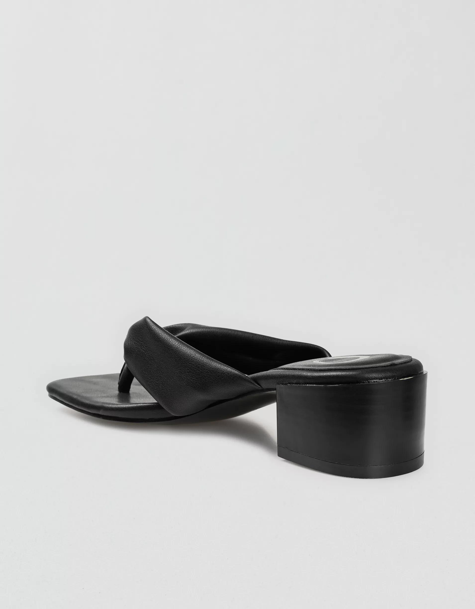 Journee Collection Women's Seelah Sandal Product Image