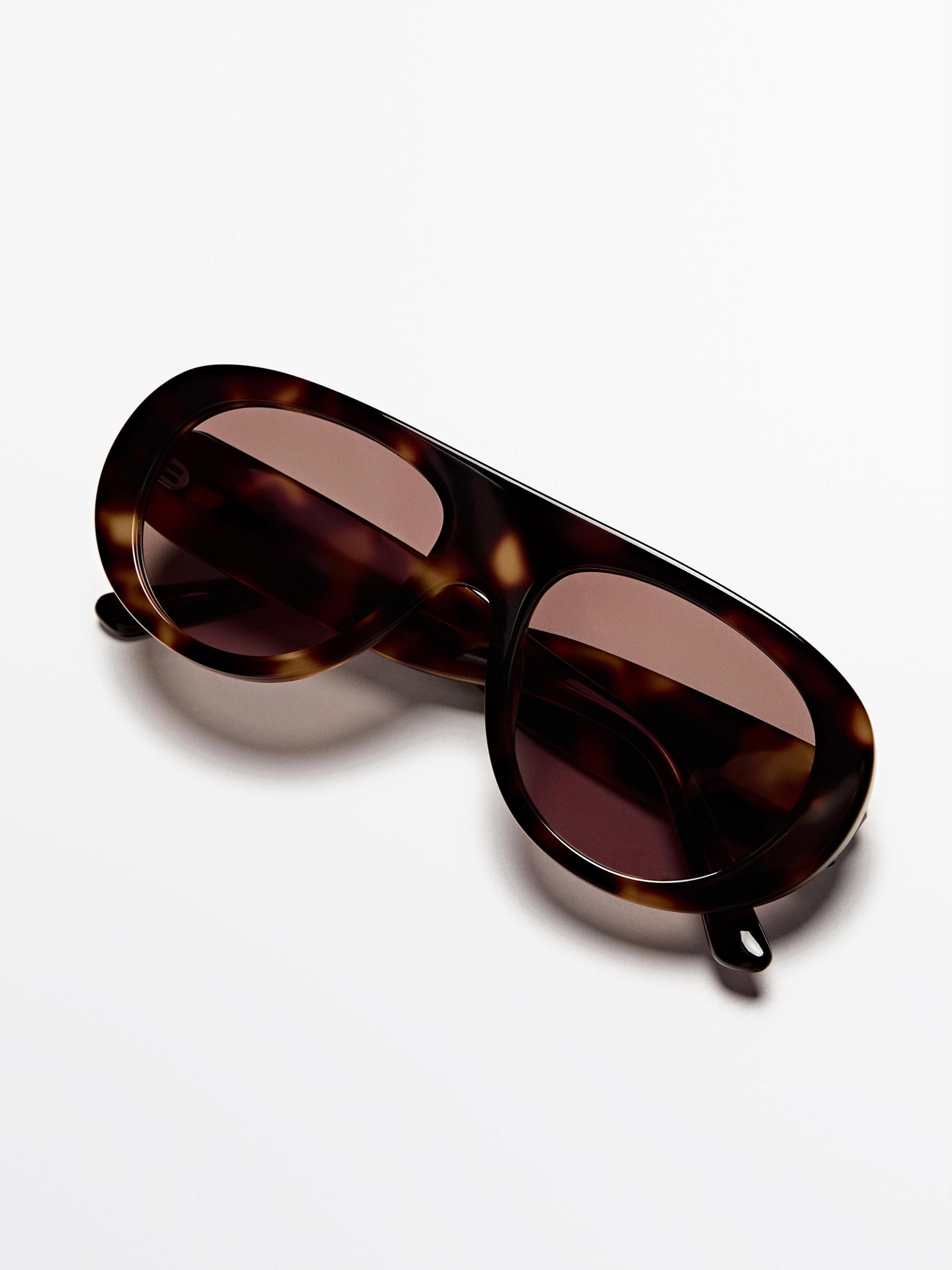 Oval sunglasses Product Image