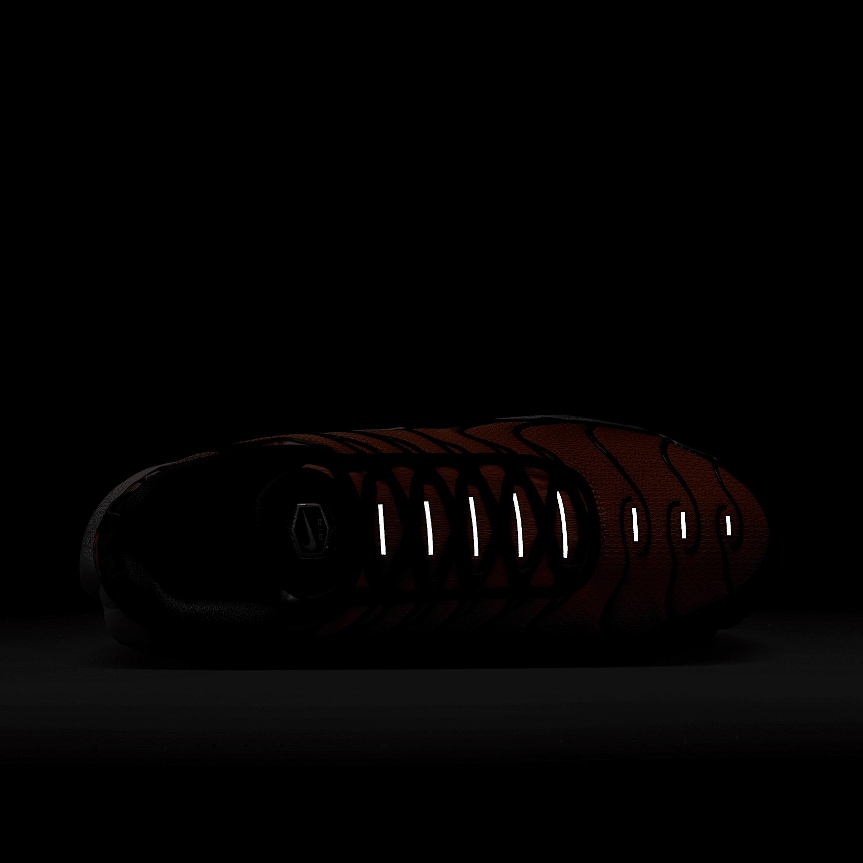 Nike Men's Air Max Plus Shoes Product Image