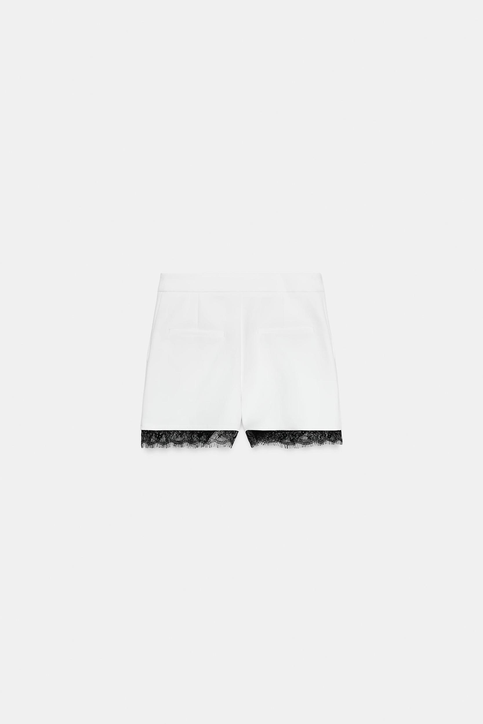 COMBINATION LACE SHORTS Product Image