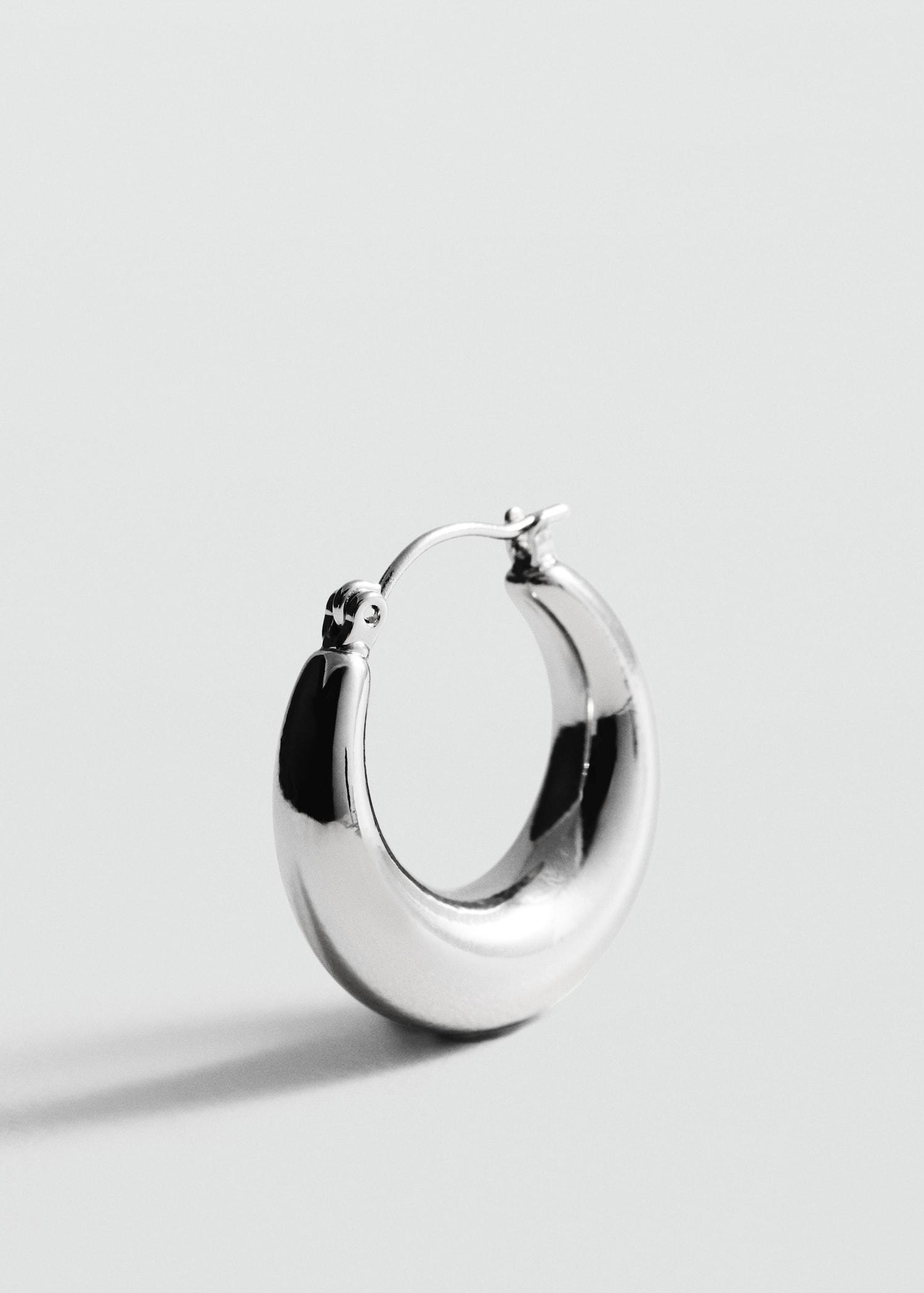 Volume hoop earrings - Women | MANGO USA Product Image