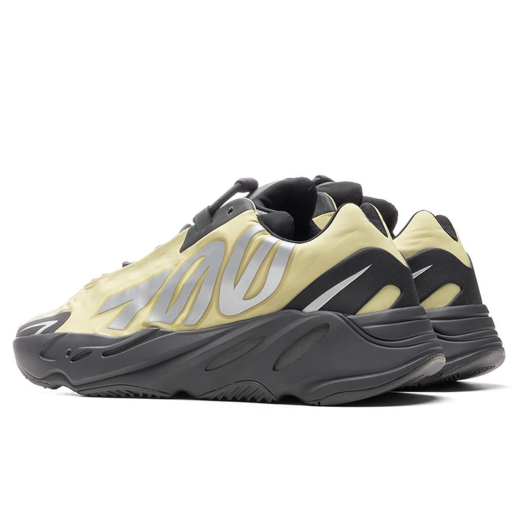 Yeezy 700 MNVN - Resin Male Product Image