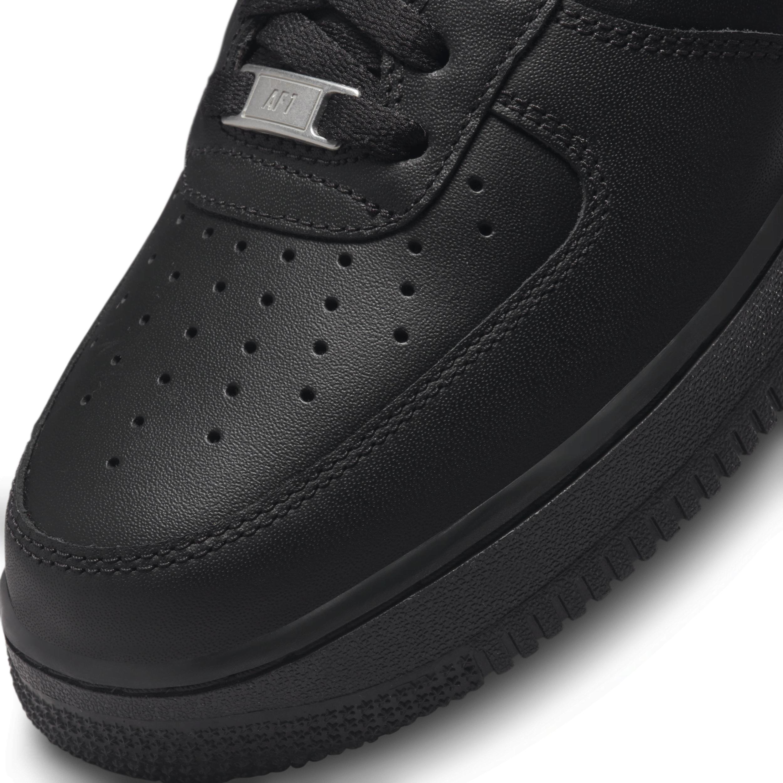 Nike Mens Air Force 1 07 Shoes | CW2288-001 Product Image