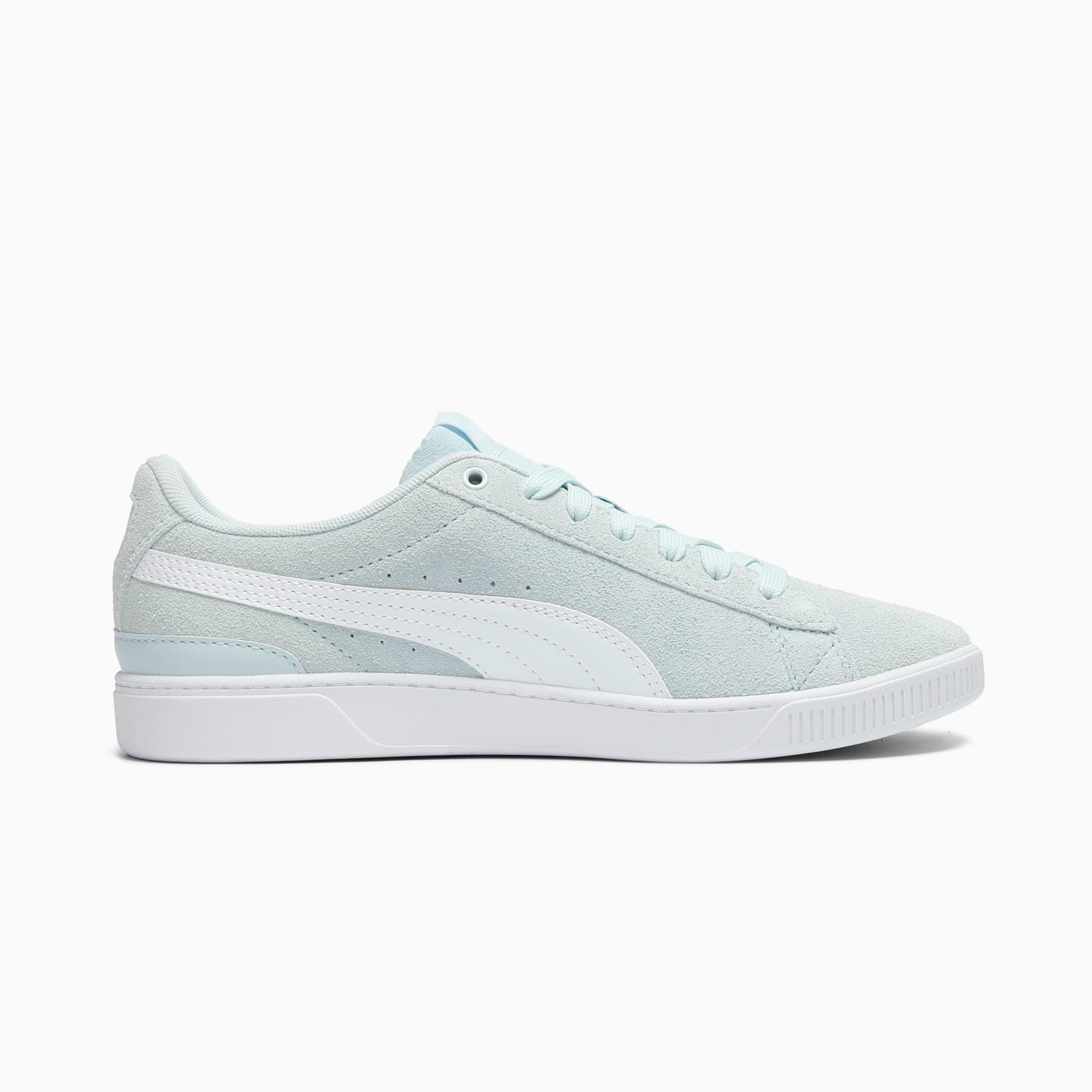 Vikky v3 Women's Sneakers Product Image