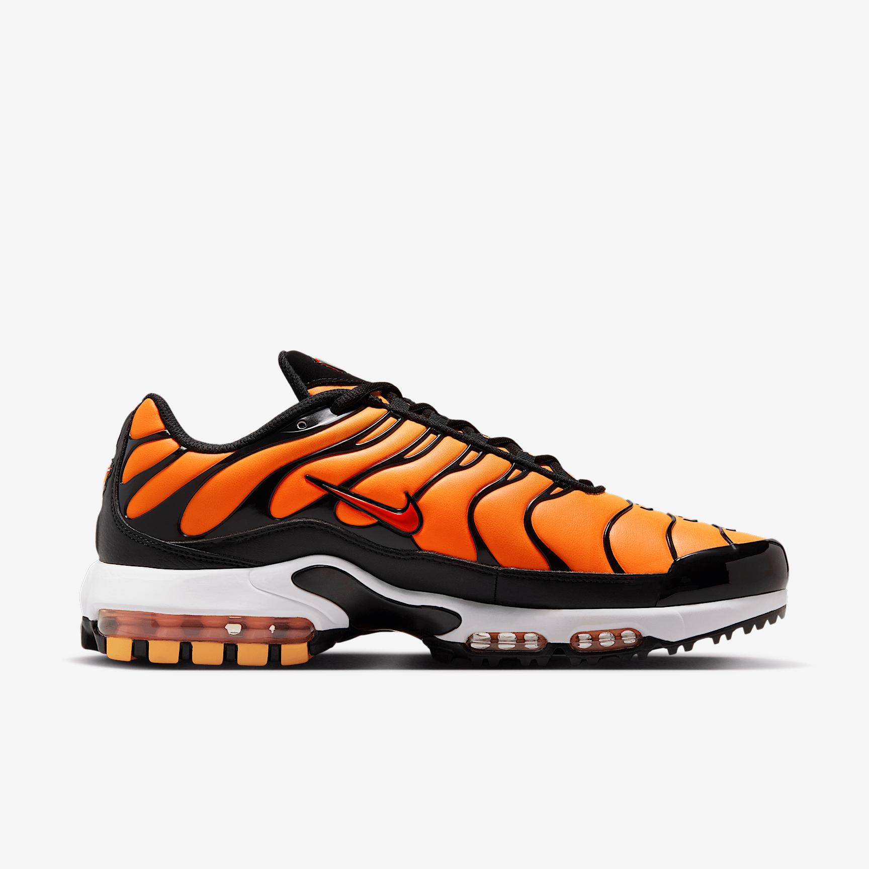 Nike Air Max Plus G Golf Shoes Product Image
