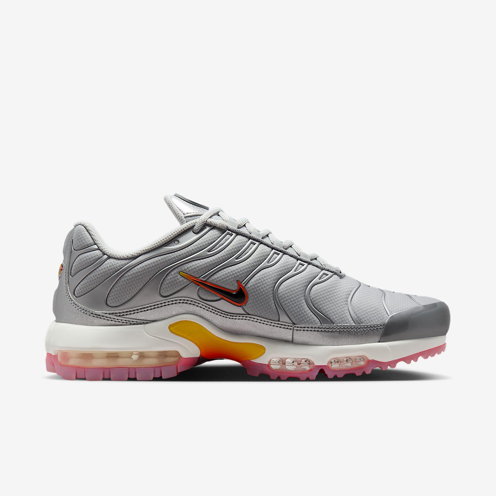 Nike Men's Air Max Plus G Golf Shoes Product Image